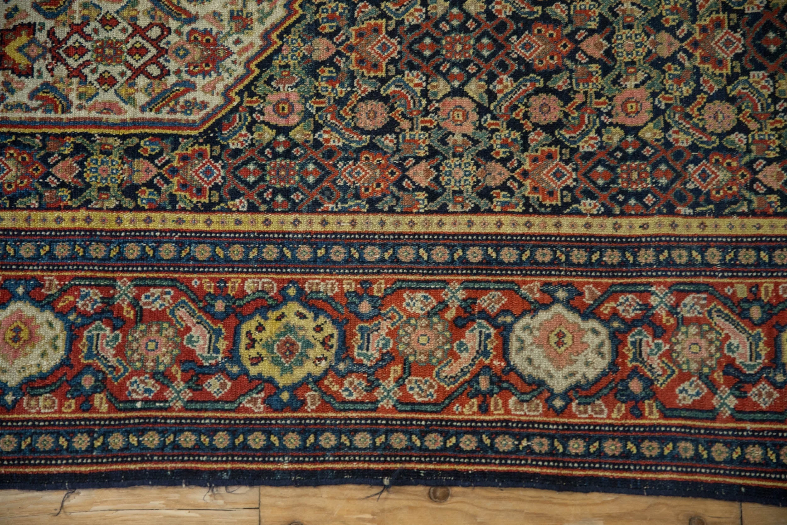 4.5x6 Vintage Senneh Rug - Image 8