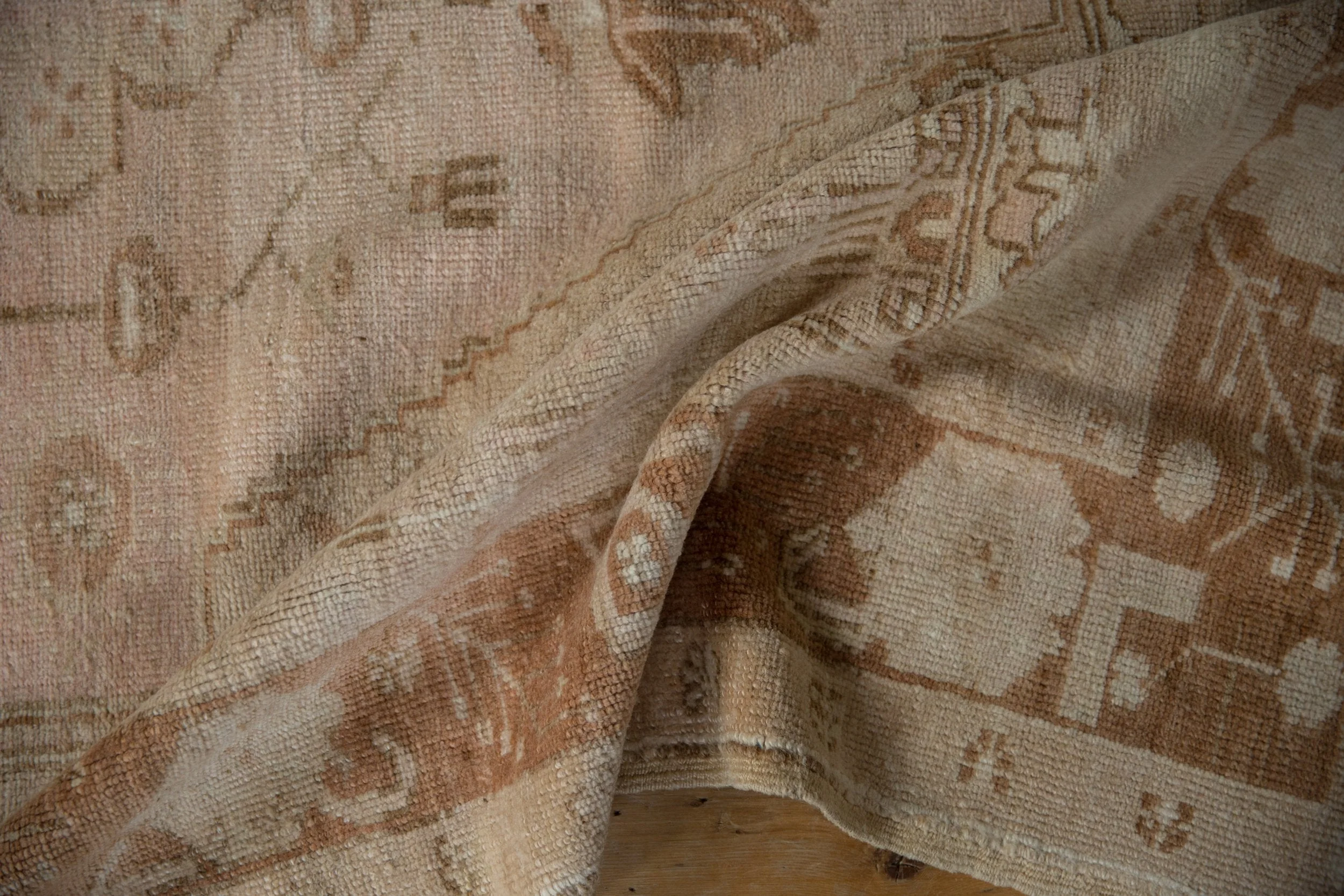 4.5x7.5 Vintage Distressed Oushak Rug - Image 9