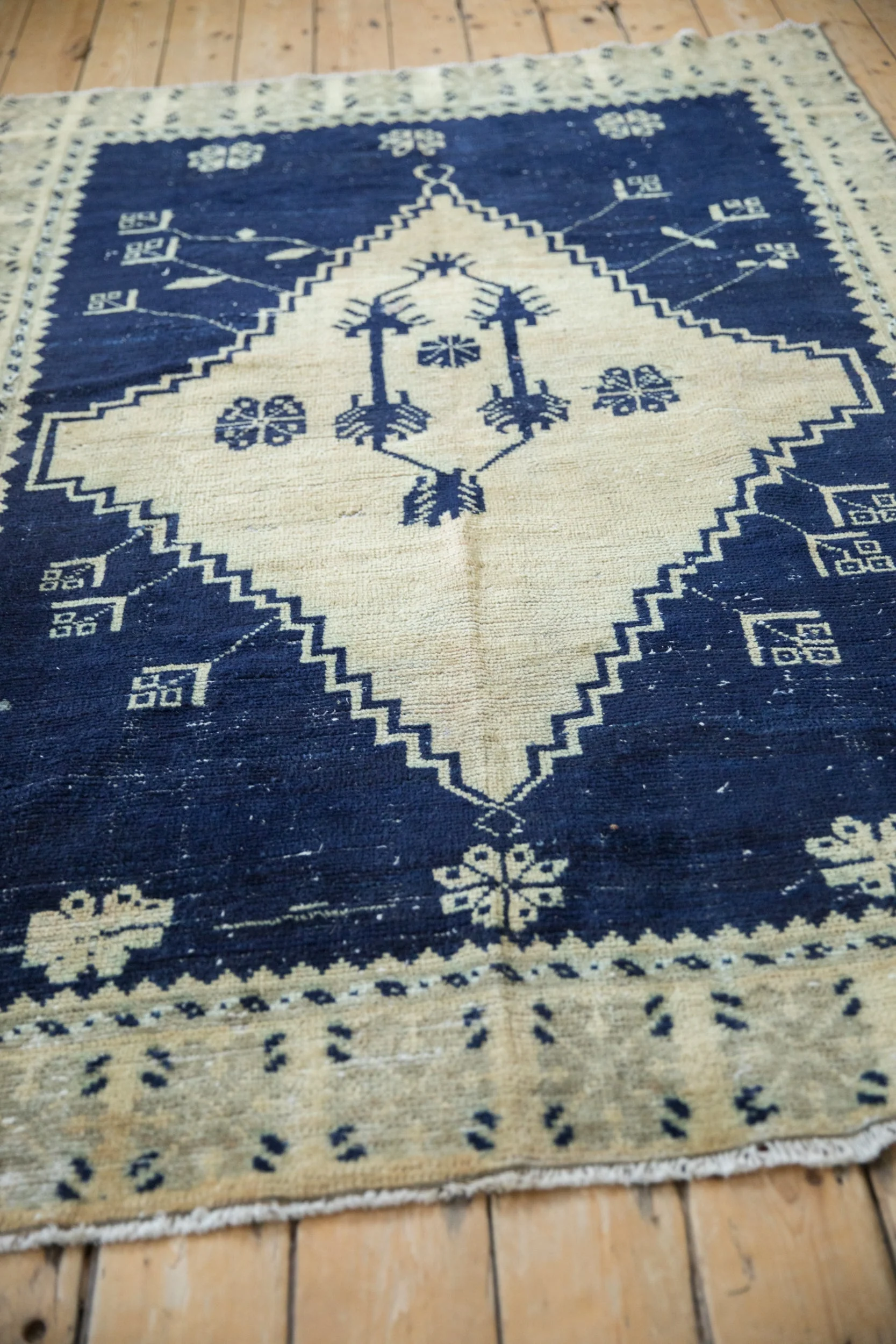 4.5x7.5 Vintage Distressed Oushak Rug - Image 8
