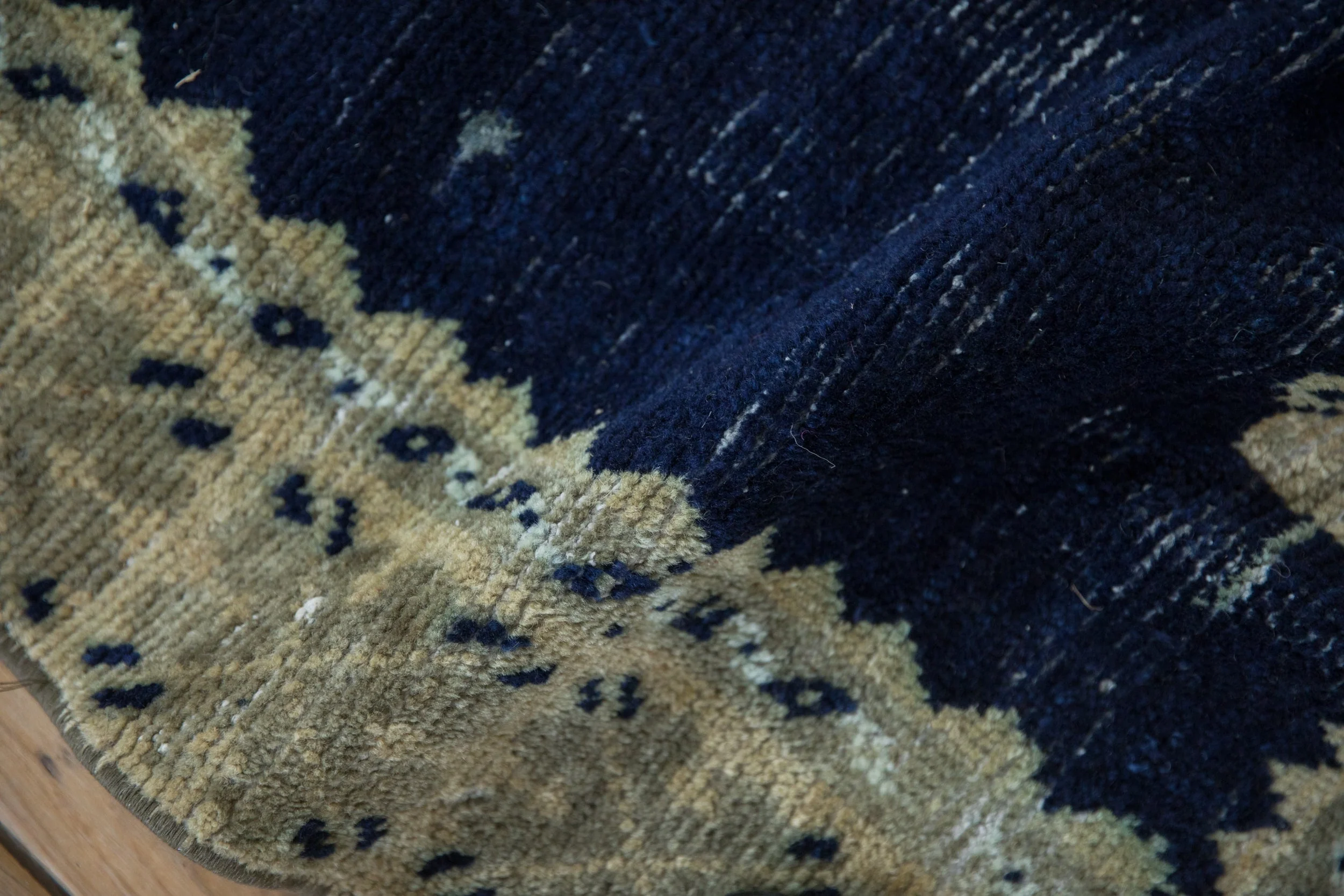4.5x7.5 Vintage Distressed Oushak Rug - Image 9