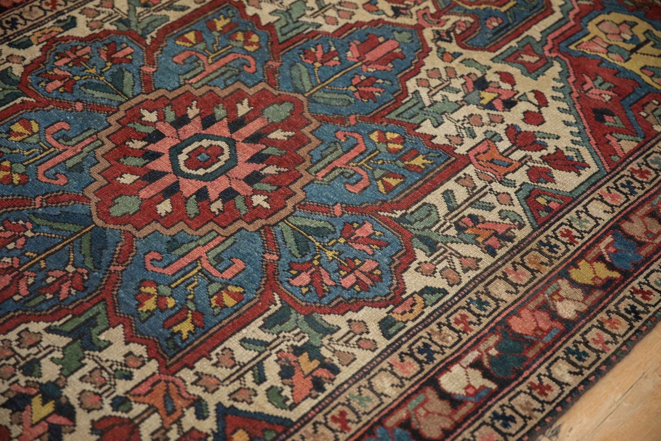 4.5x7 Vintage Baktiari Rug - Image 7