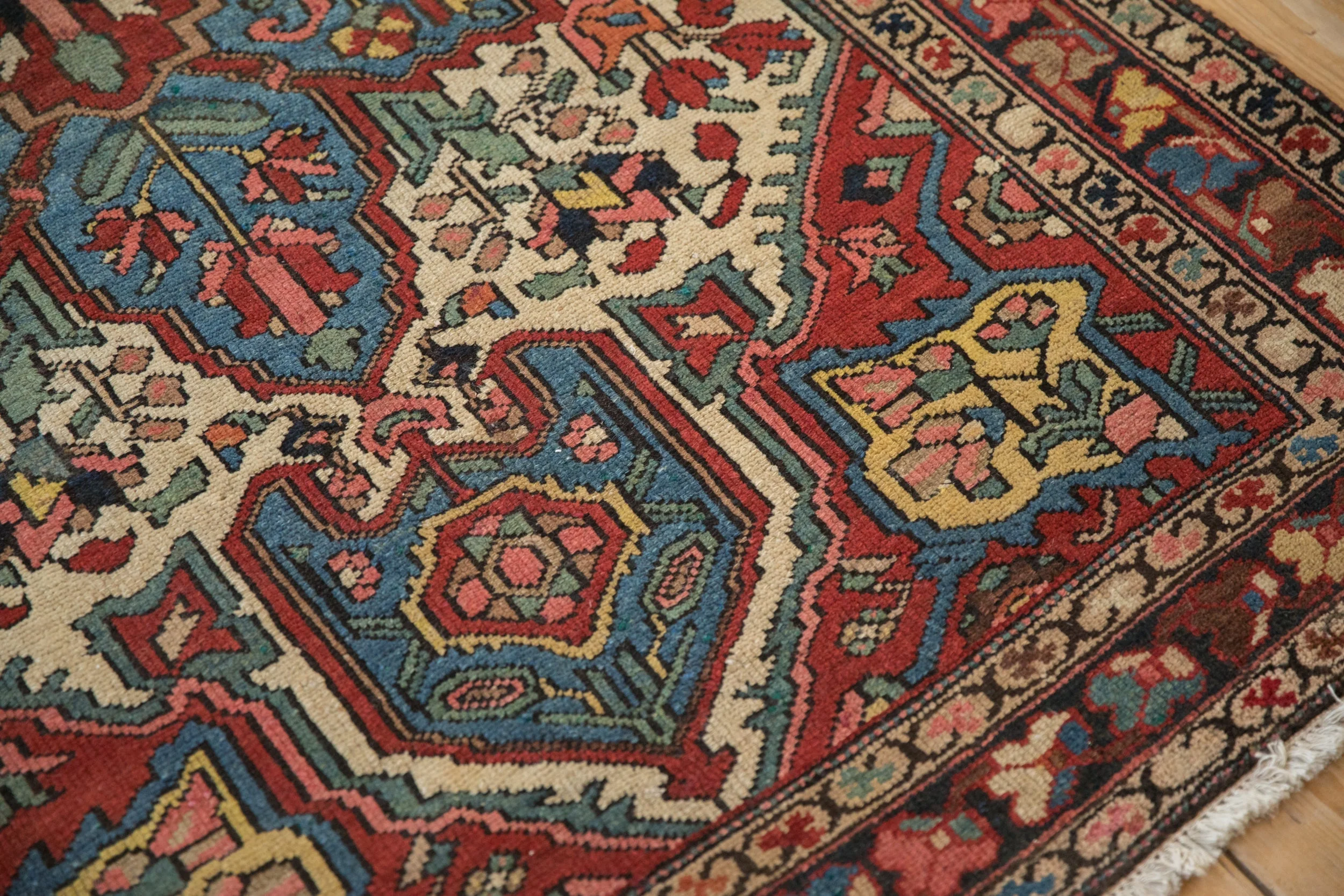 4.5x7 Vintage Baktiari Rug - Image 9