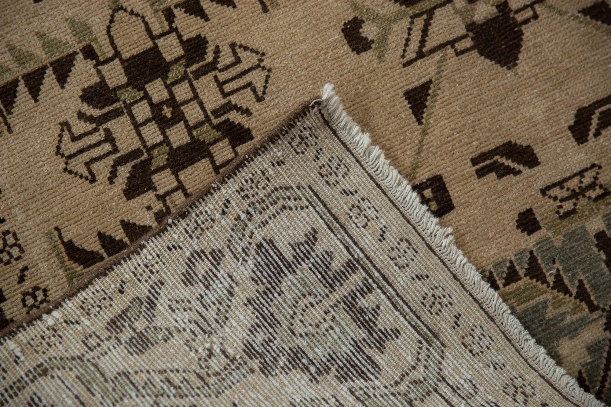 4.5x7 Vintage Distressed Malayer Rug - Image 10