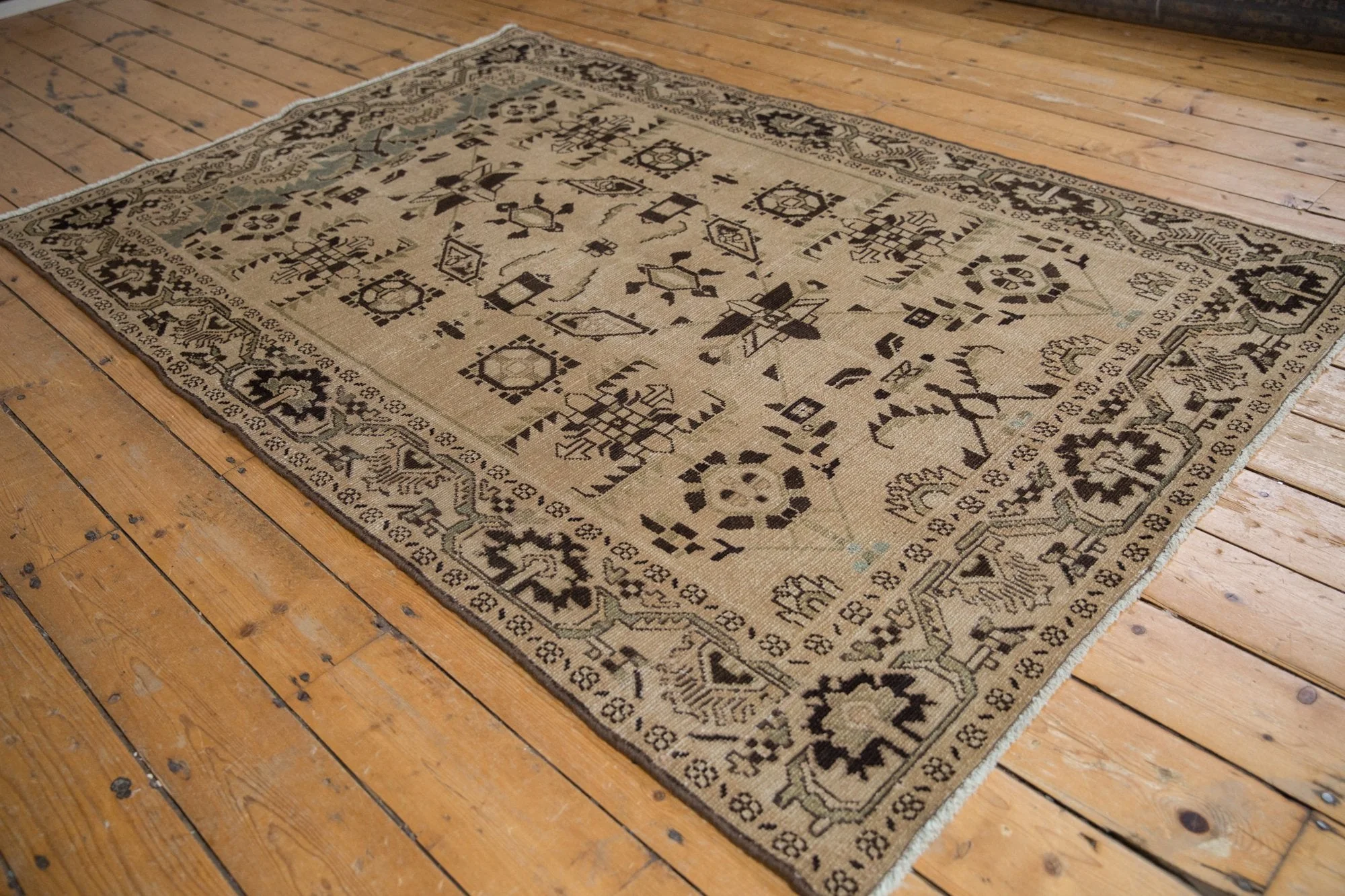 4.5x7 Vintage Distressed Malayer Rug - Image 3