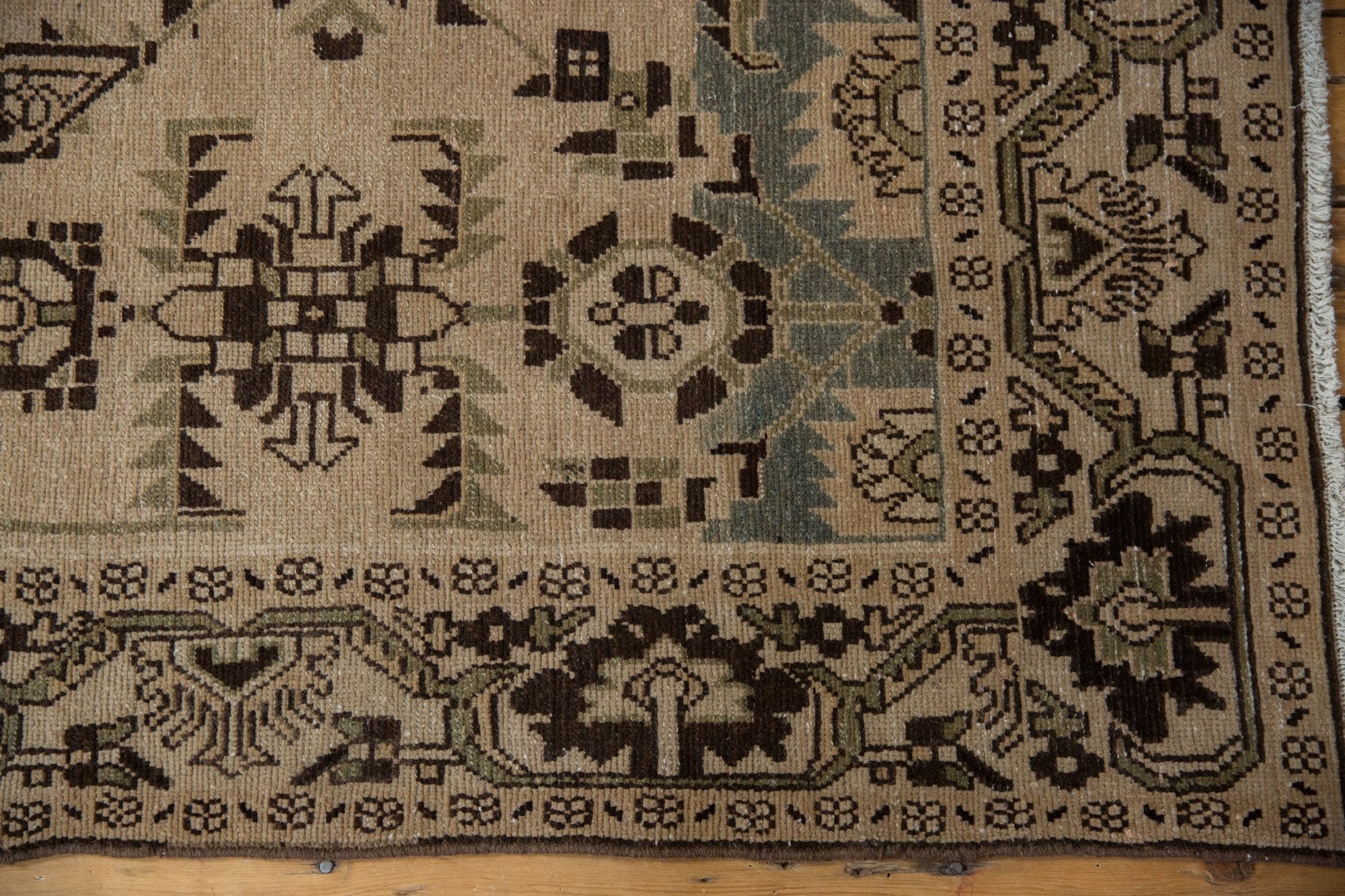 4.5x7 Vintage Distressed Malayer Rug - Image 7
