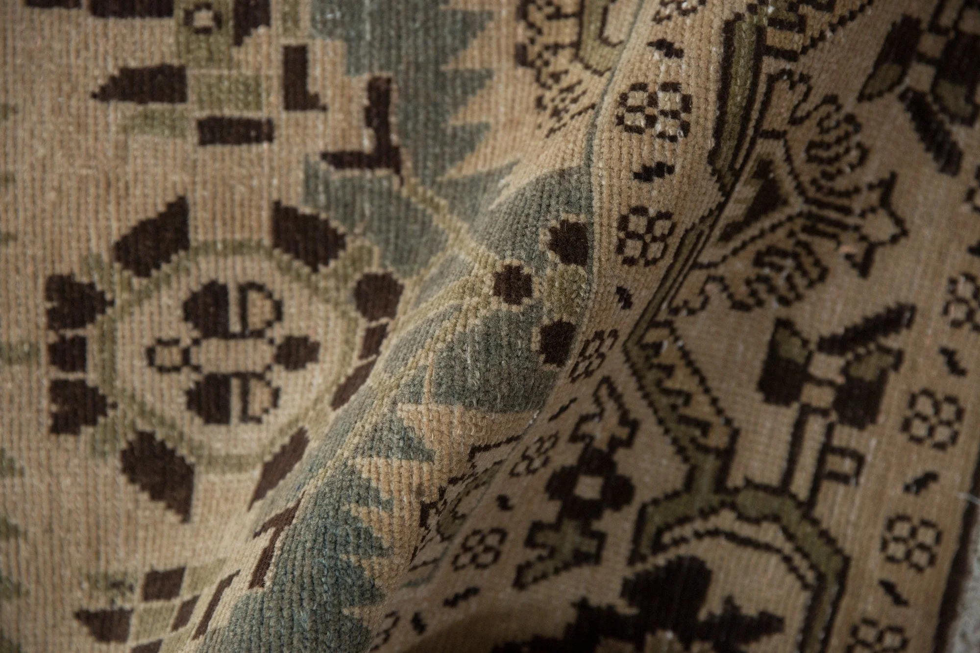 4.5x7 Vintage Distressed Malayer Rug - Image 9