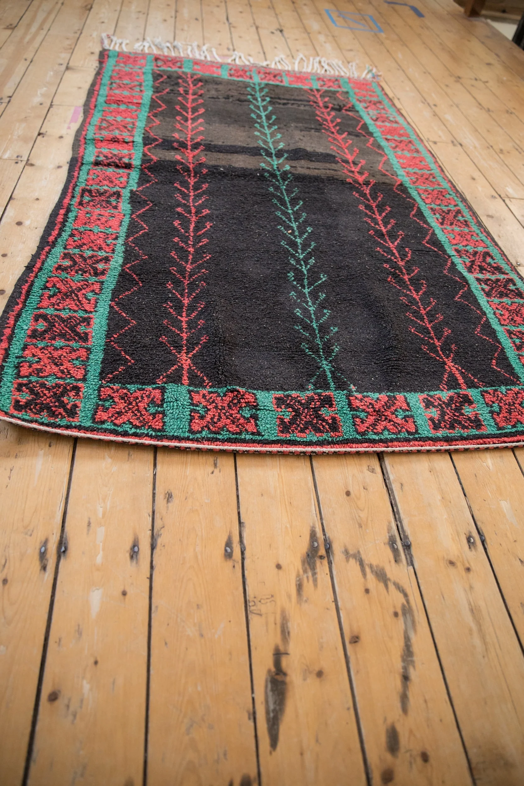 4.5x7 Vintage Moroccan Rug - Image 4