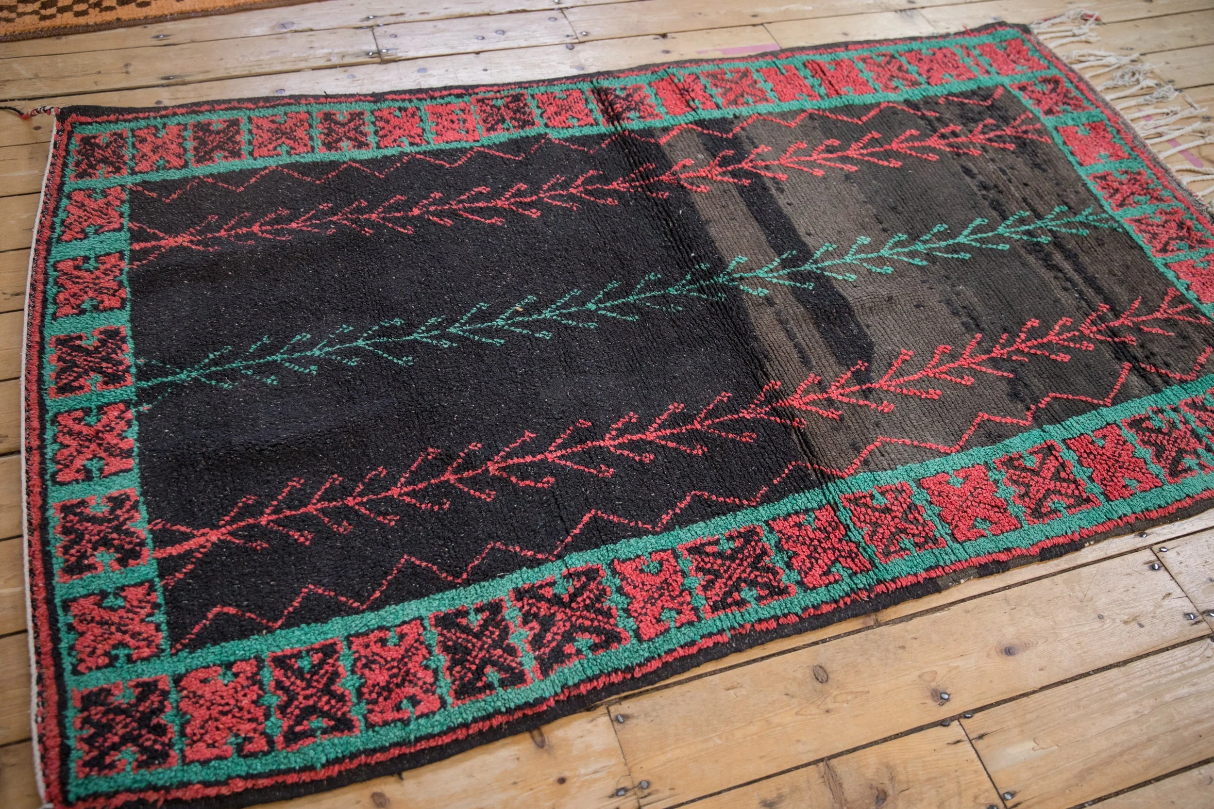 4.5x7 Vintage Moroccan Rug - Image 7