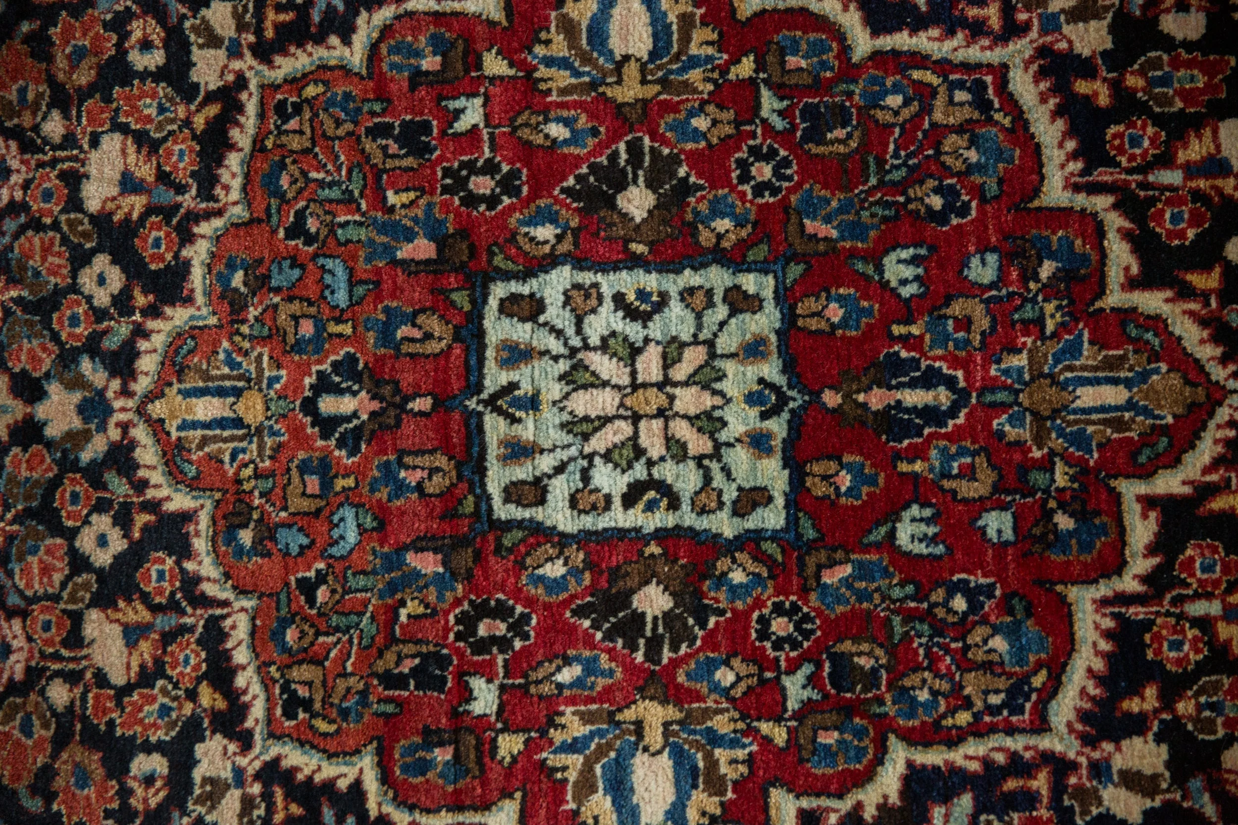 4.5x7 Vintage Sarouk Rug - Image 3