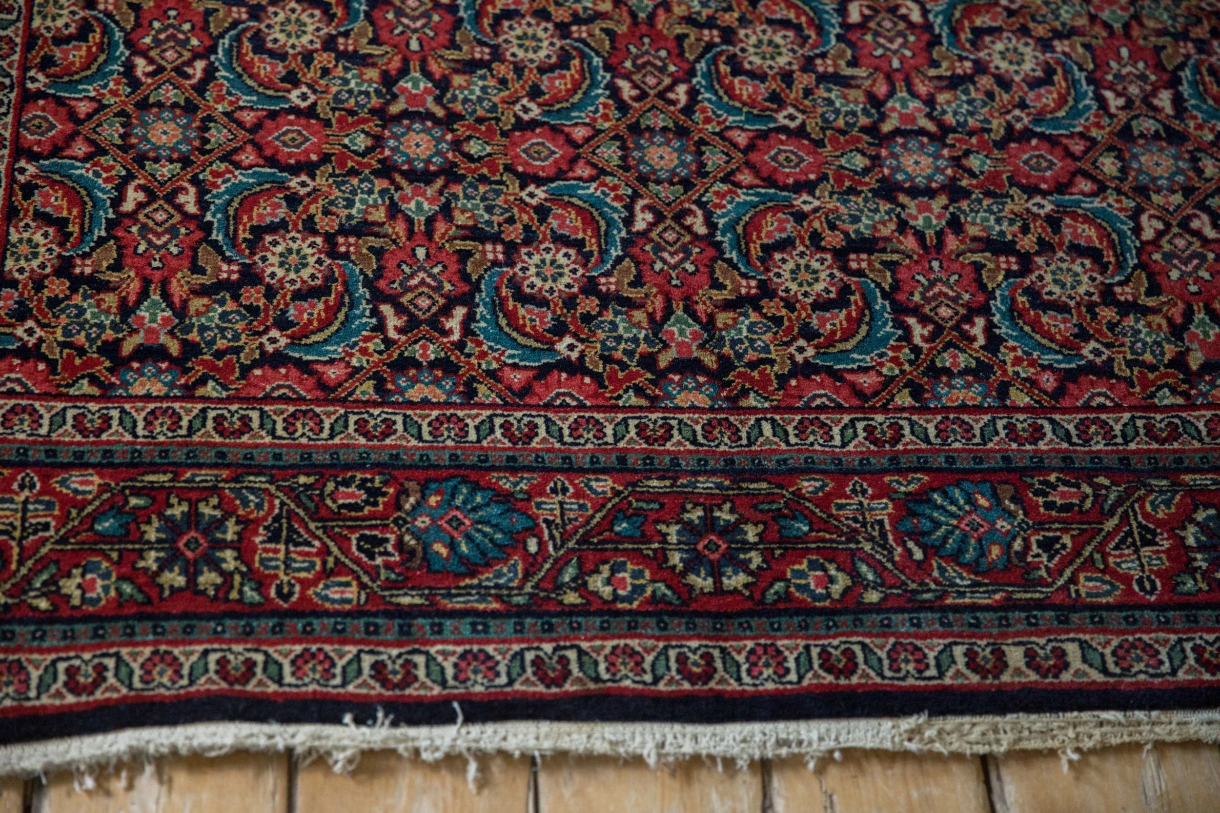 4.5x7 Vintage Sarouk Rug - Image 8