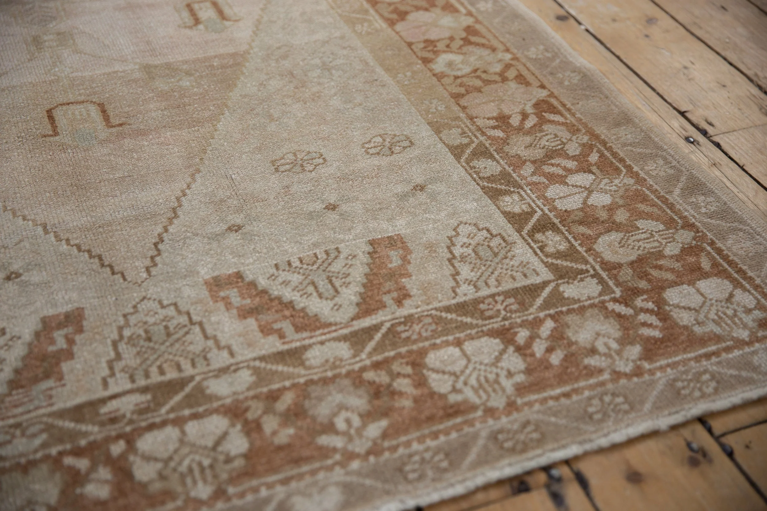 4.5x8.5 Vintage Distressed Oushak Rug - Image 4