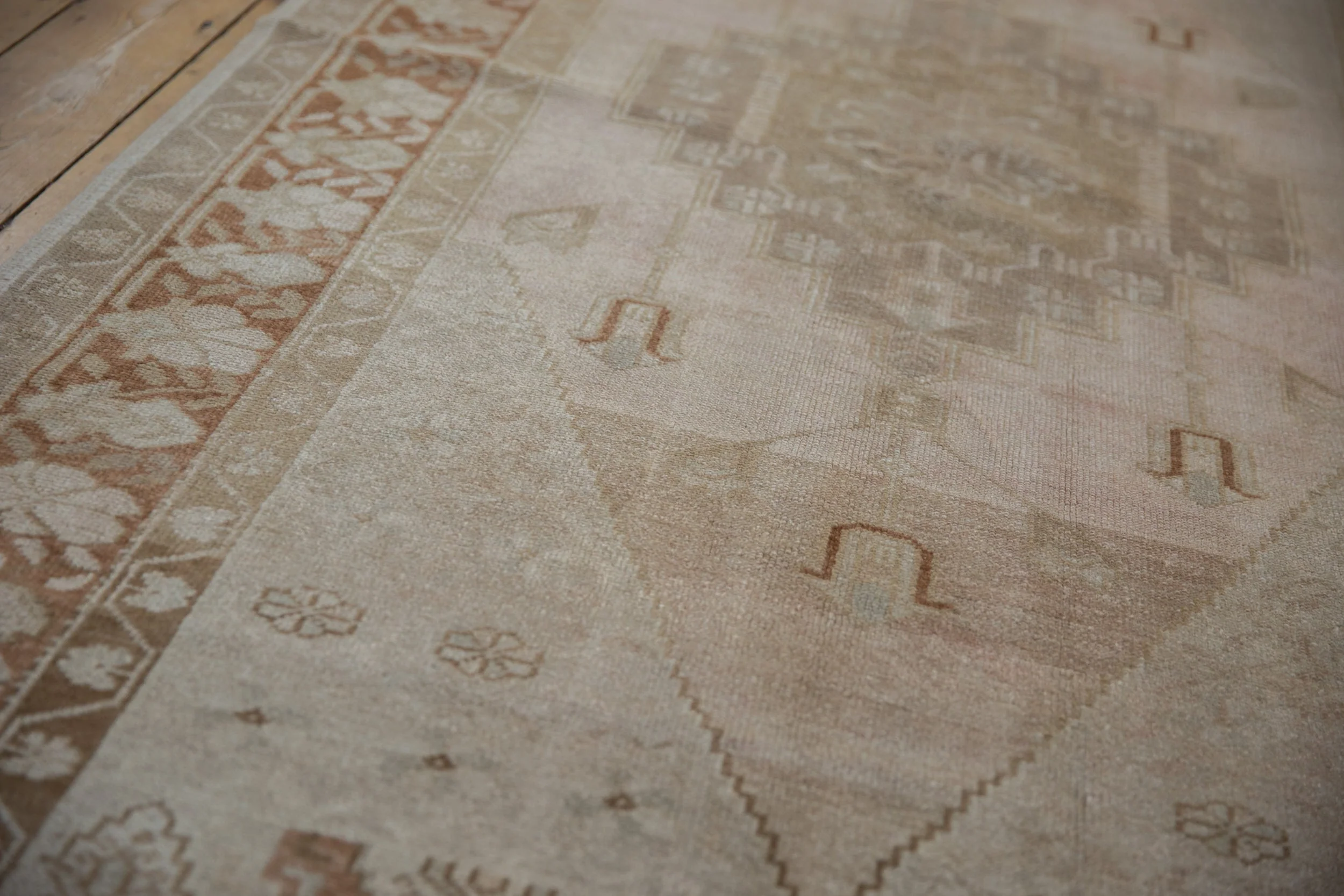 4.5x8.5 Vintage Distressed Oushak Rug - Image 5