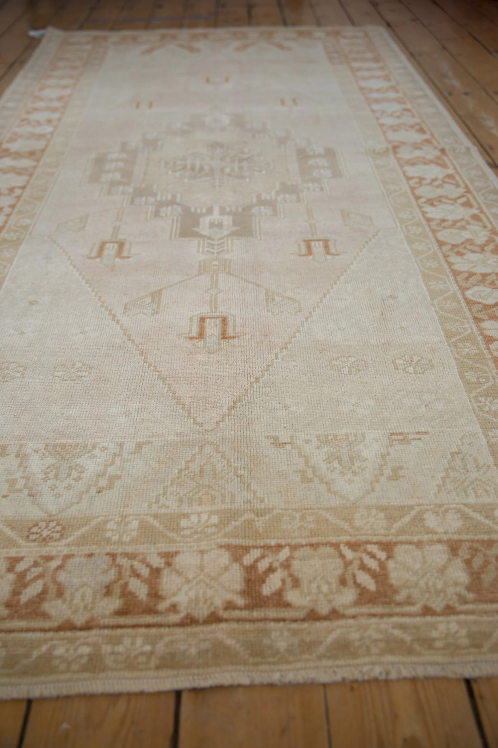 4.5x8.5 Vintage Distressed Oushak Rug - Image 7