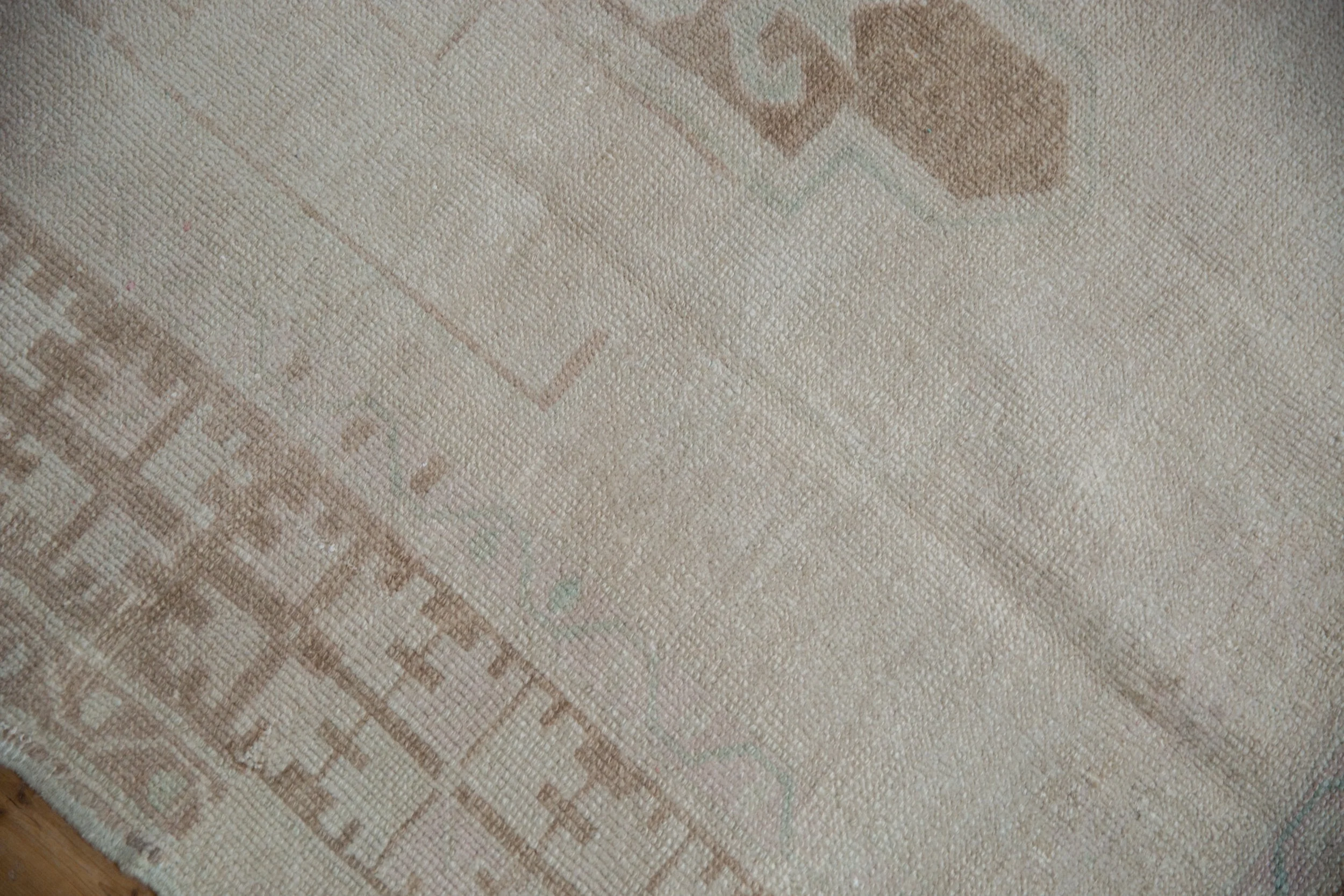 4.5x9.5 Vintage Distressed Oushak Rug Runner - Image 9