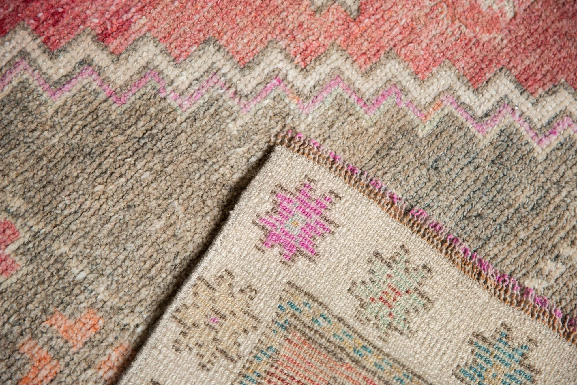 4.5x9.5 Vintage Distressed Oushak Rug Runner - Image 9