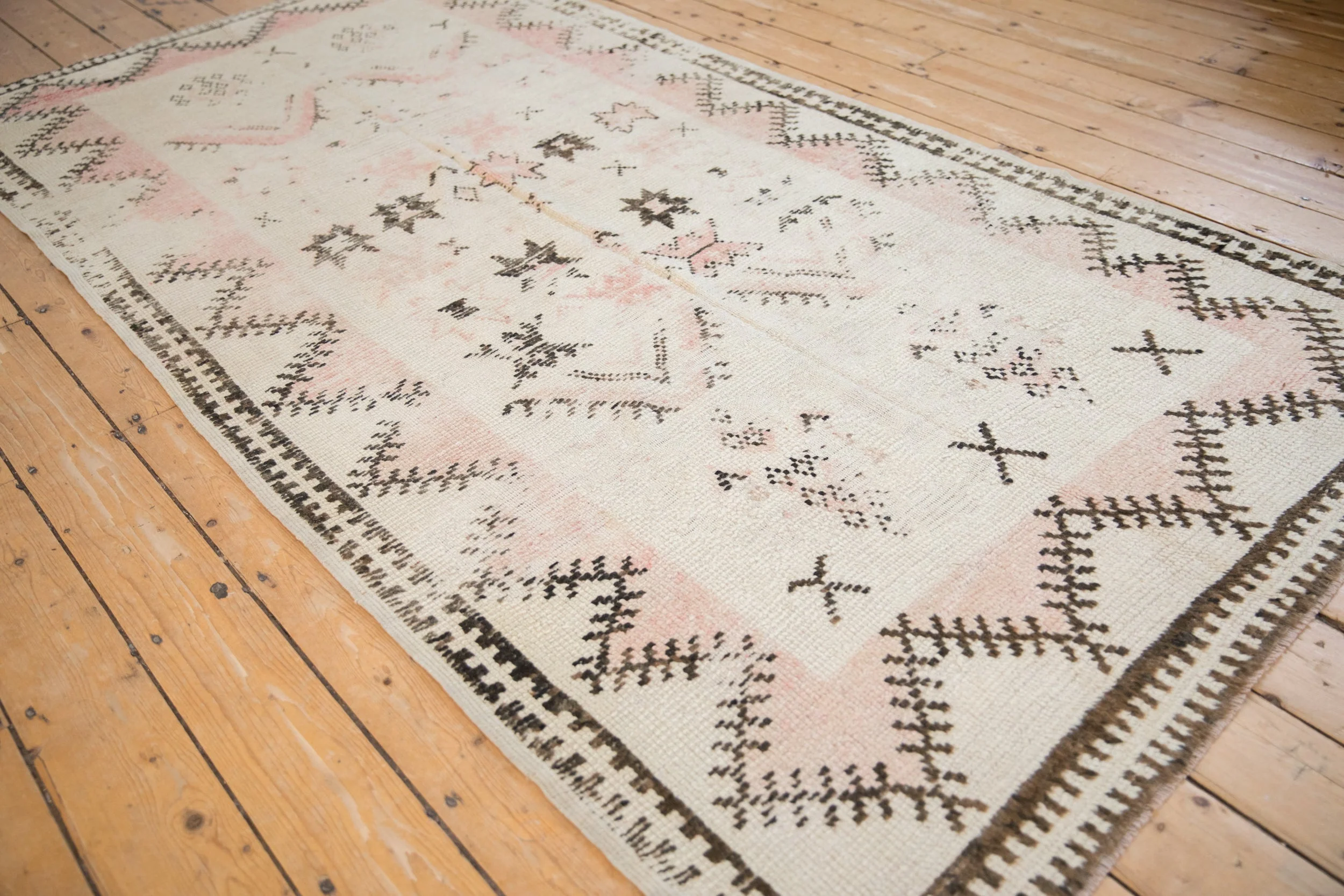 4.5x9 Vintage Distressed Moroccan Rug Runner - Image 5