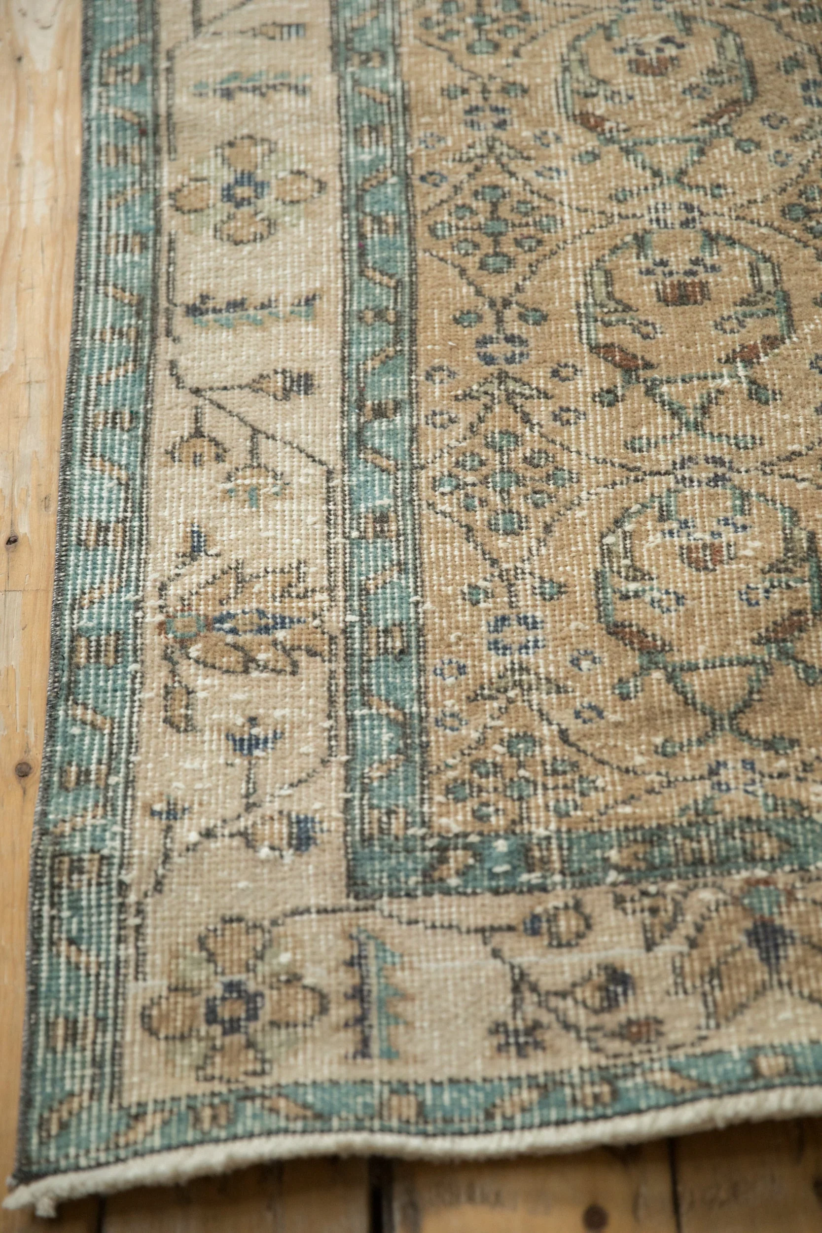 4.5x9 Vintage Distressed Sparta Rug Runner - Image 10