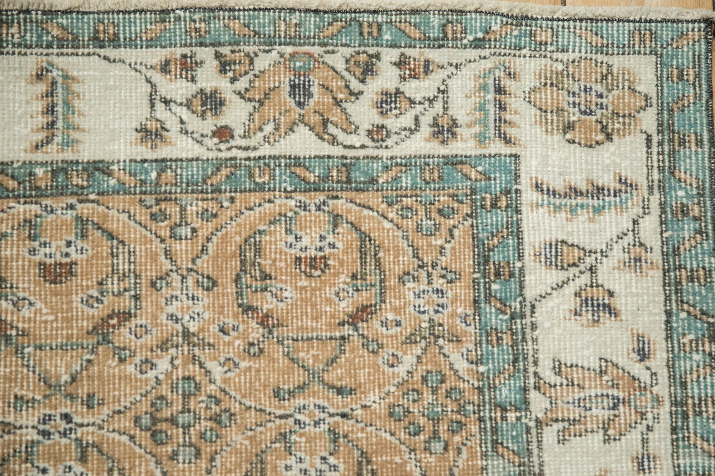 4.5x9 Vintage Distressed Sparta Rug Runner - Image 3
