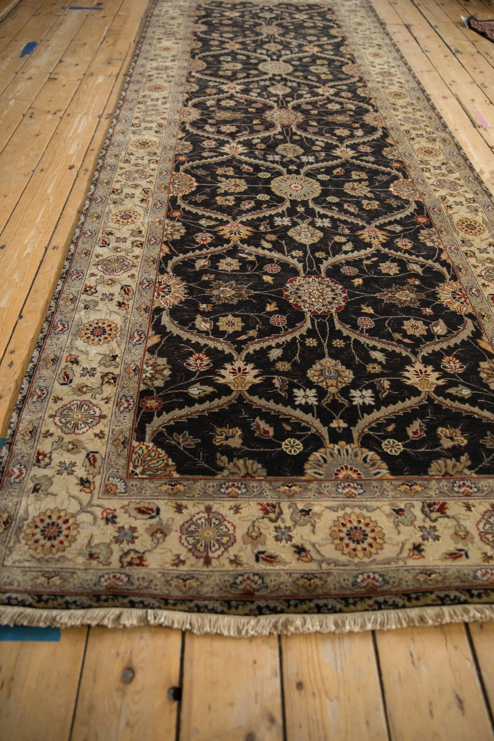 4x11.5 Mogul Rug Runner - Image 4