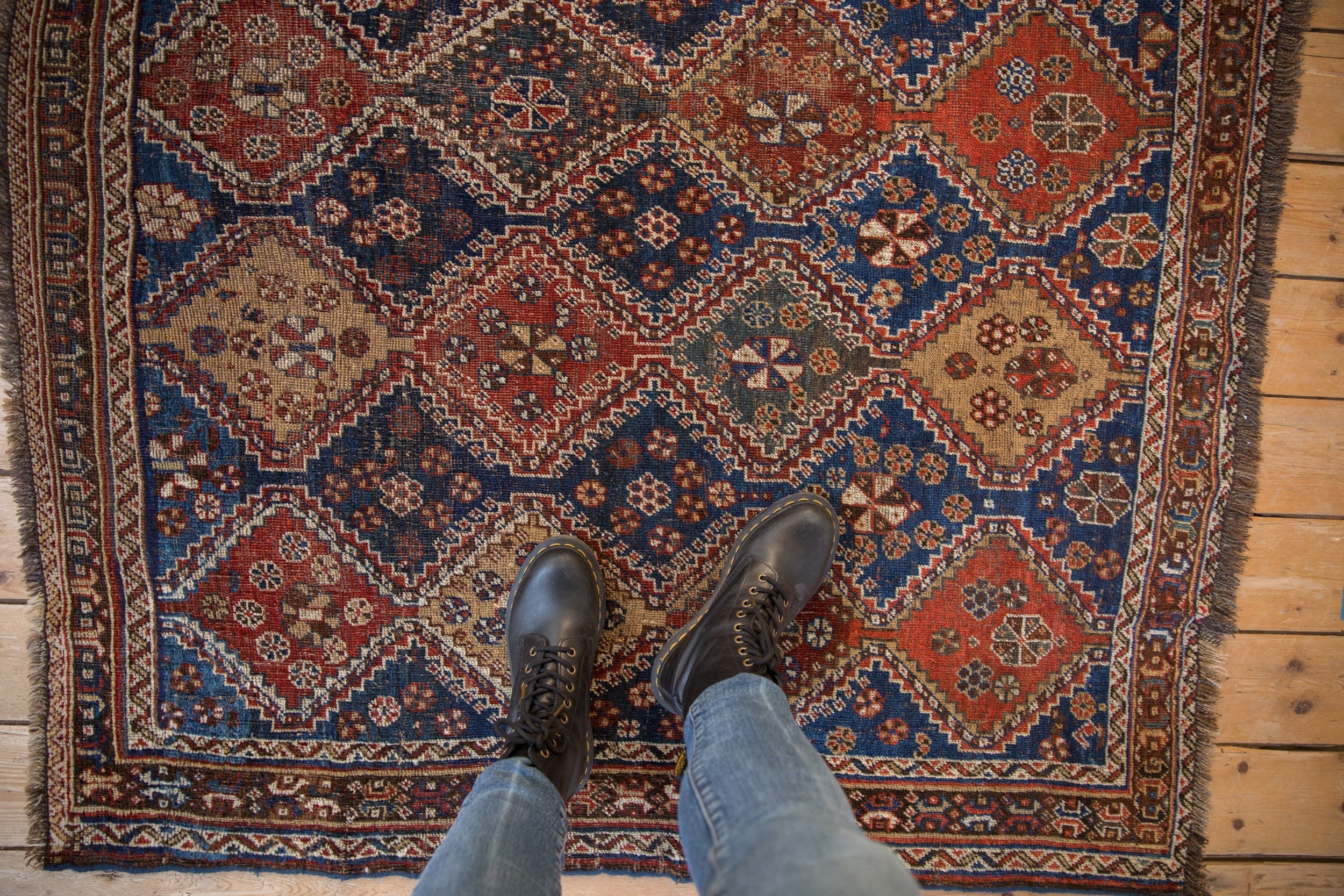 4x4.5 Antique Qashqai Square Rug - Image 2
