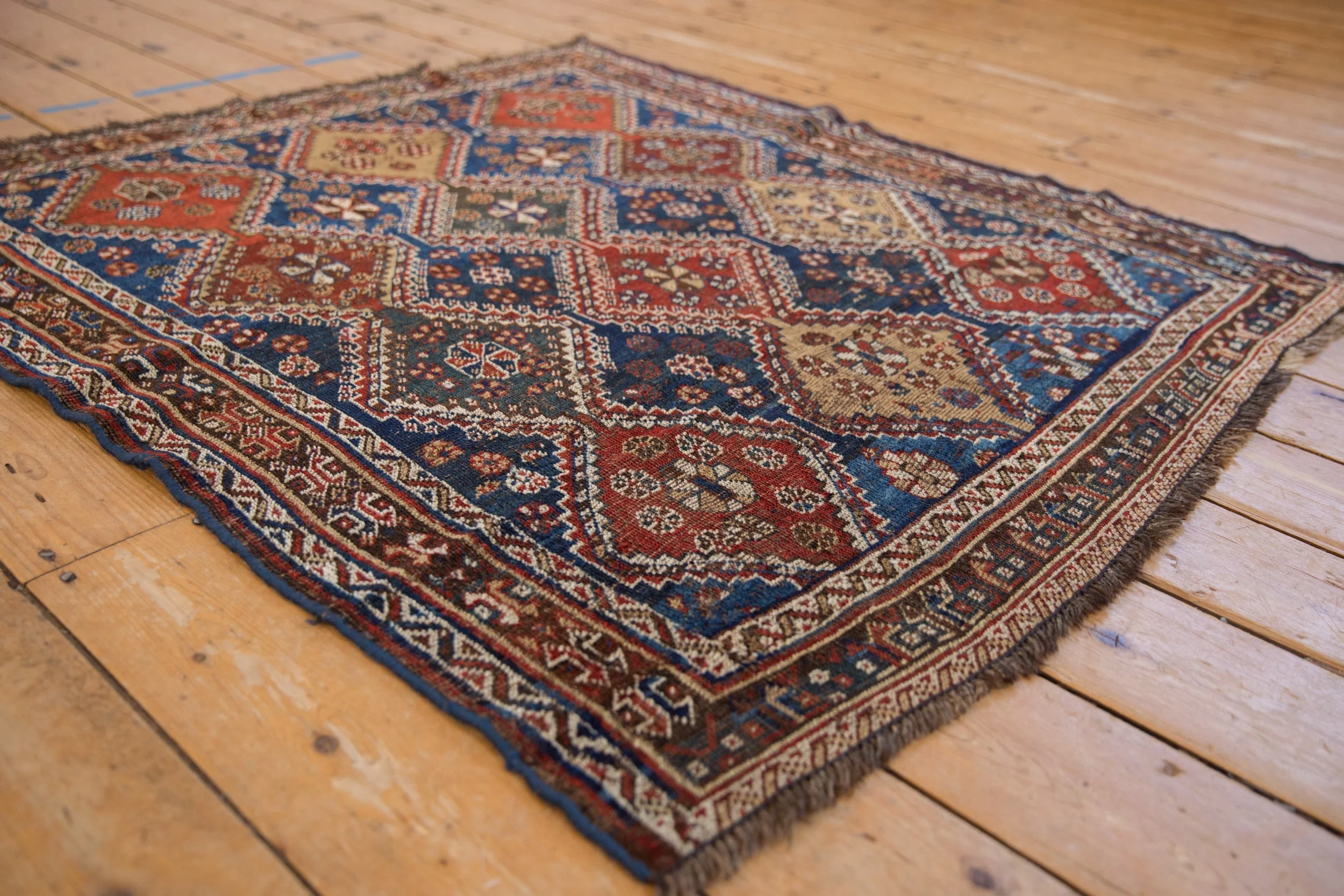 4x4.5 Antique Qashqai Square Rug - Image 4