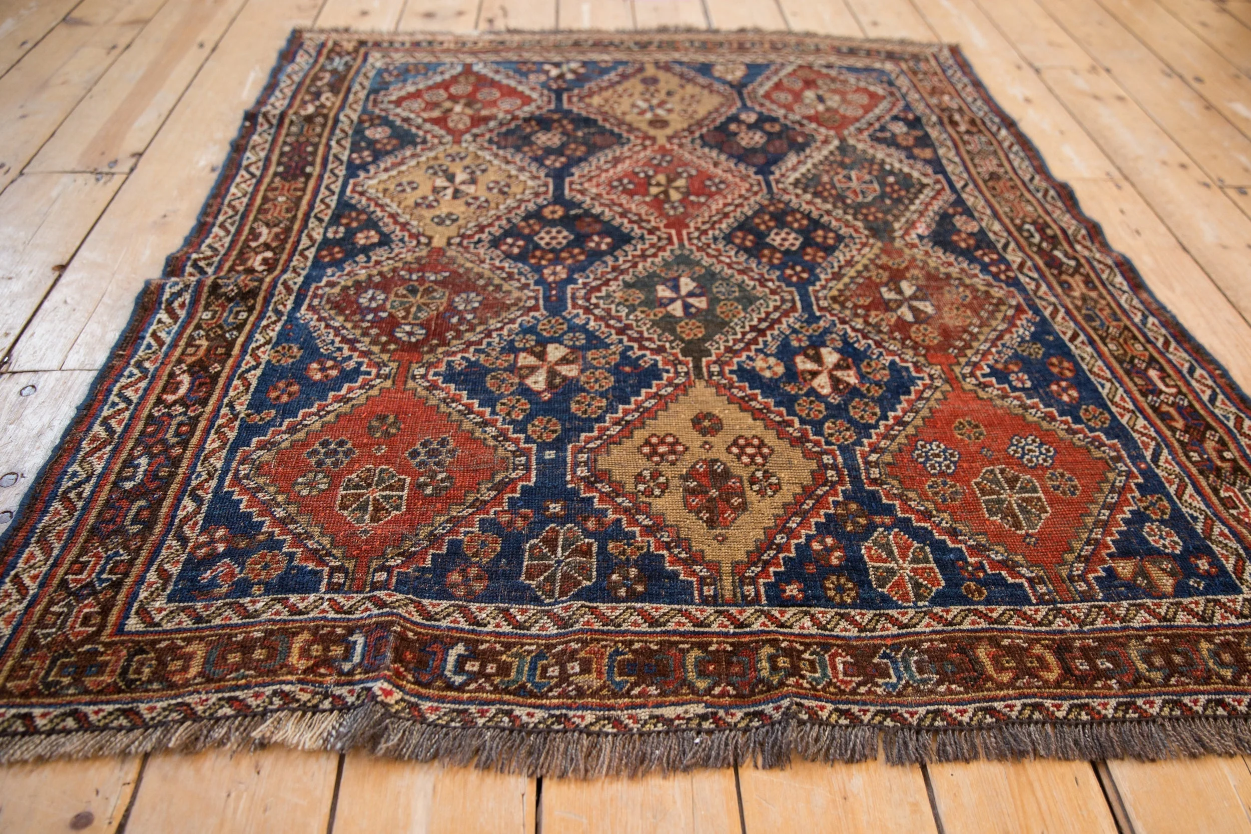 4x4.5 Antique Qashqai Square Rug - Image 7