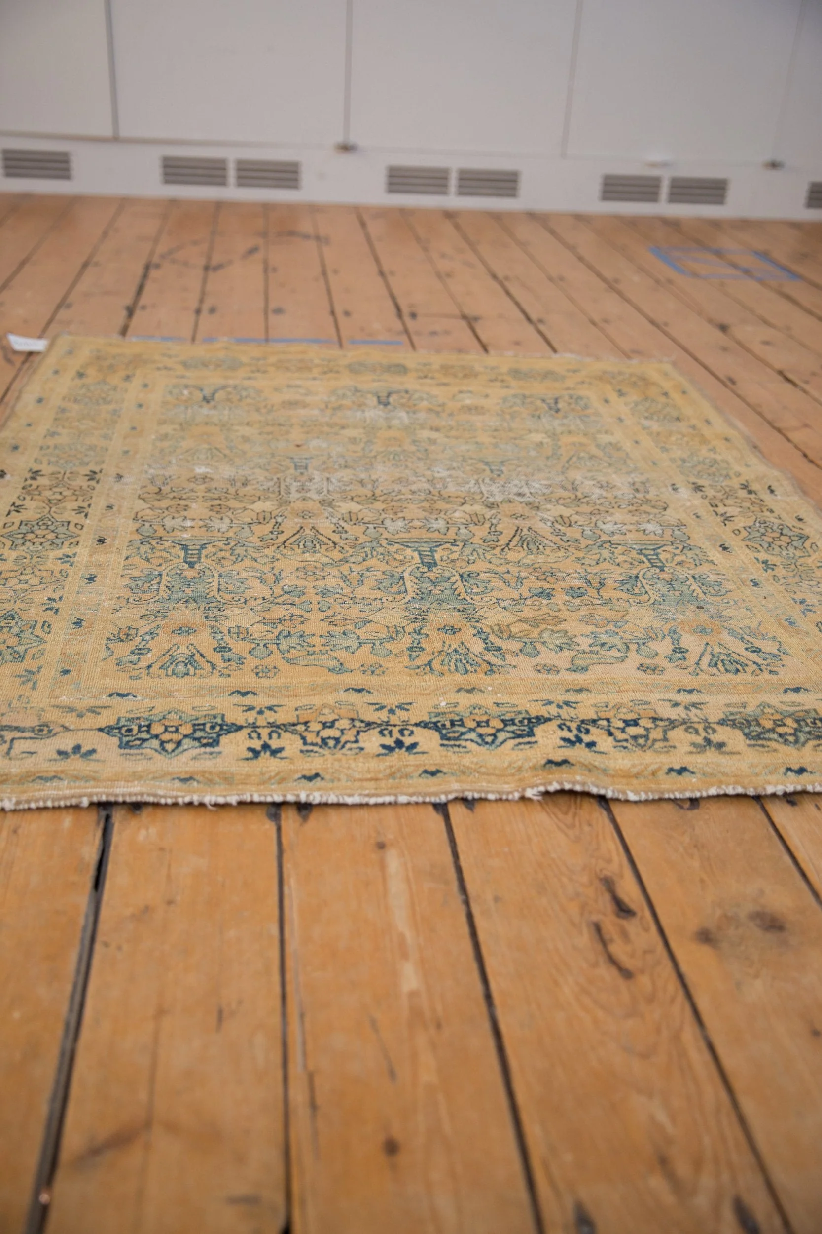 4x4.5 Vintage Distressed Meshed Square Rug - Image 4