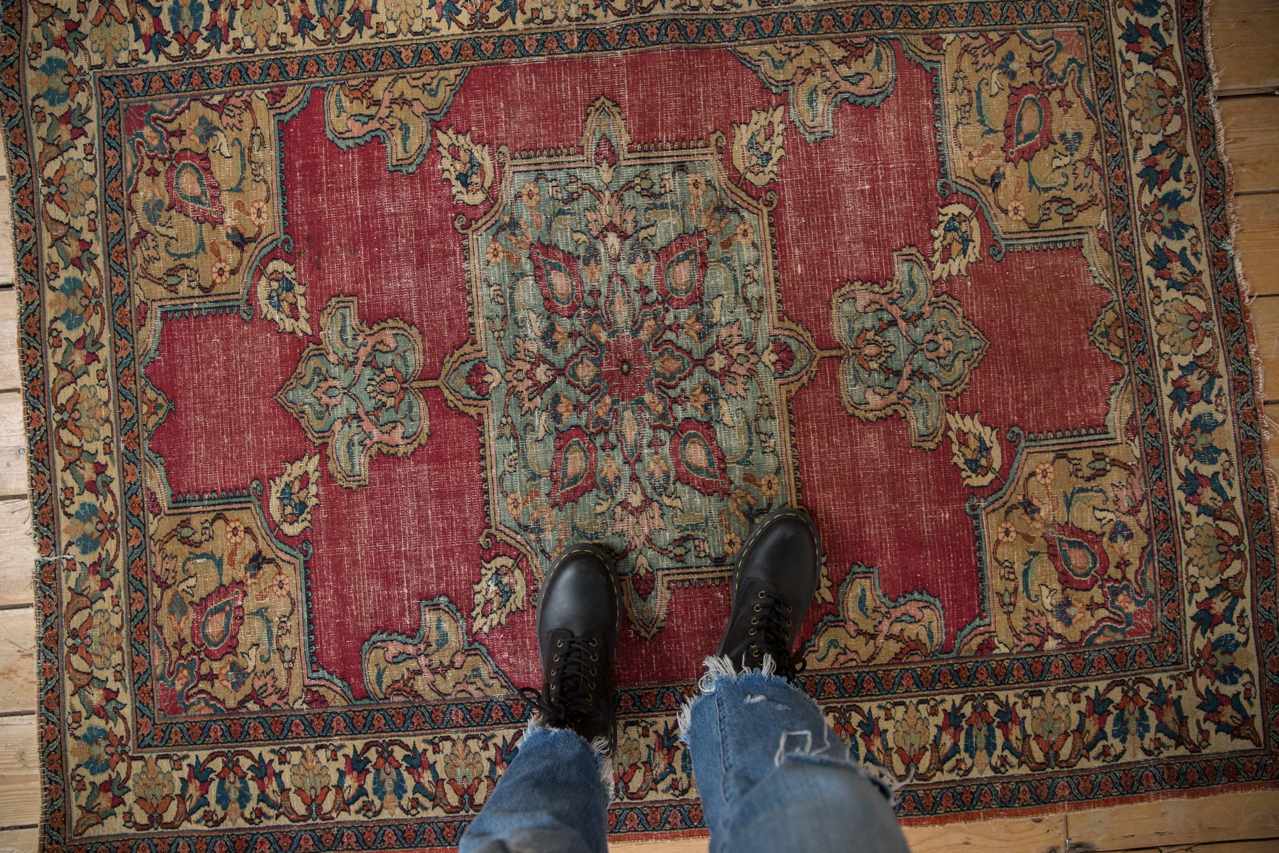 4x5.5 Antique Fine Doroksh Rug - Image 2