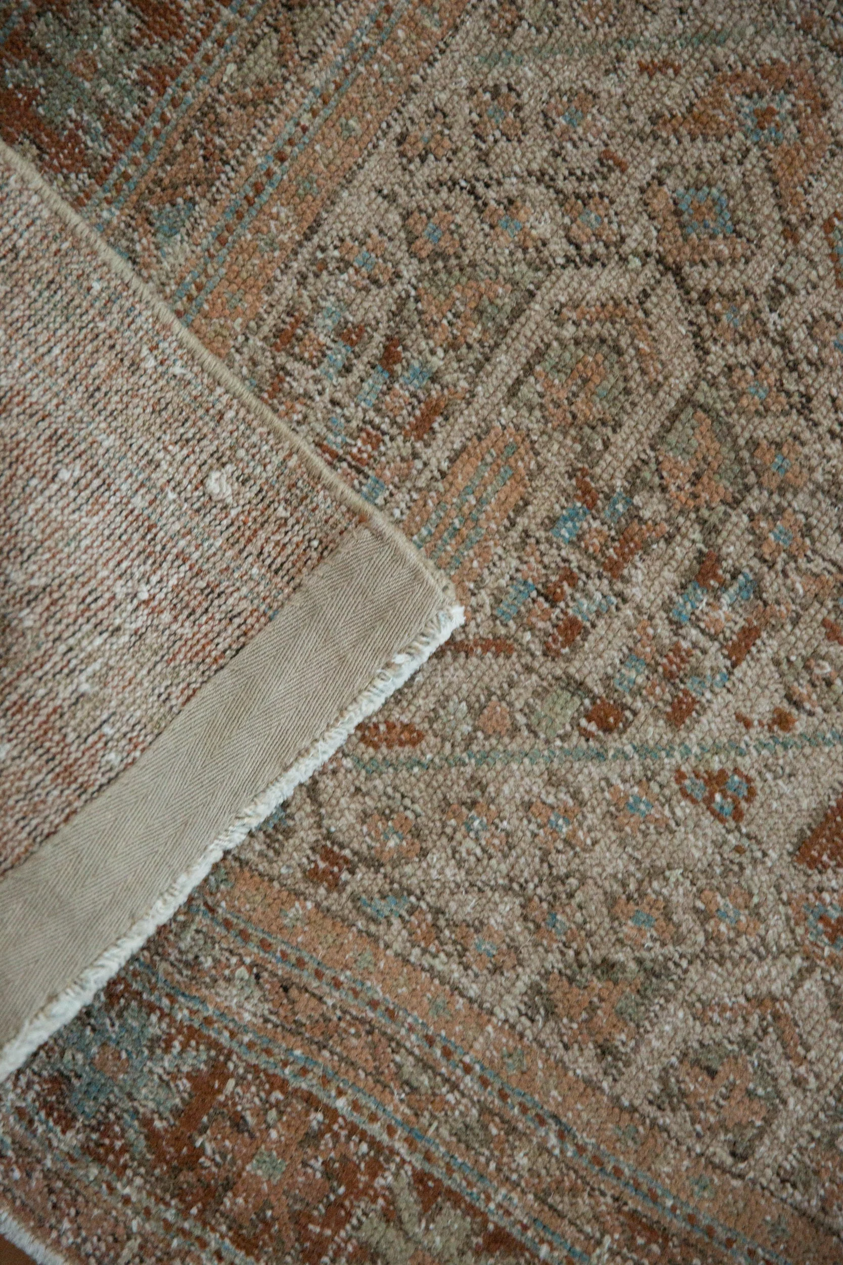 4x5.5 Vintage Distressed Mahal Rug - Image 9