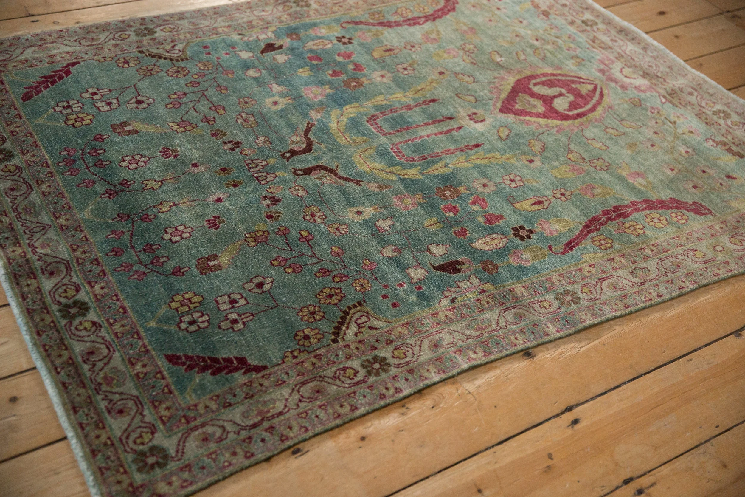 4x5.5 Vintage Distressed Meshed Rug - Image 5