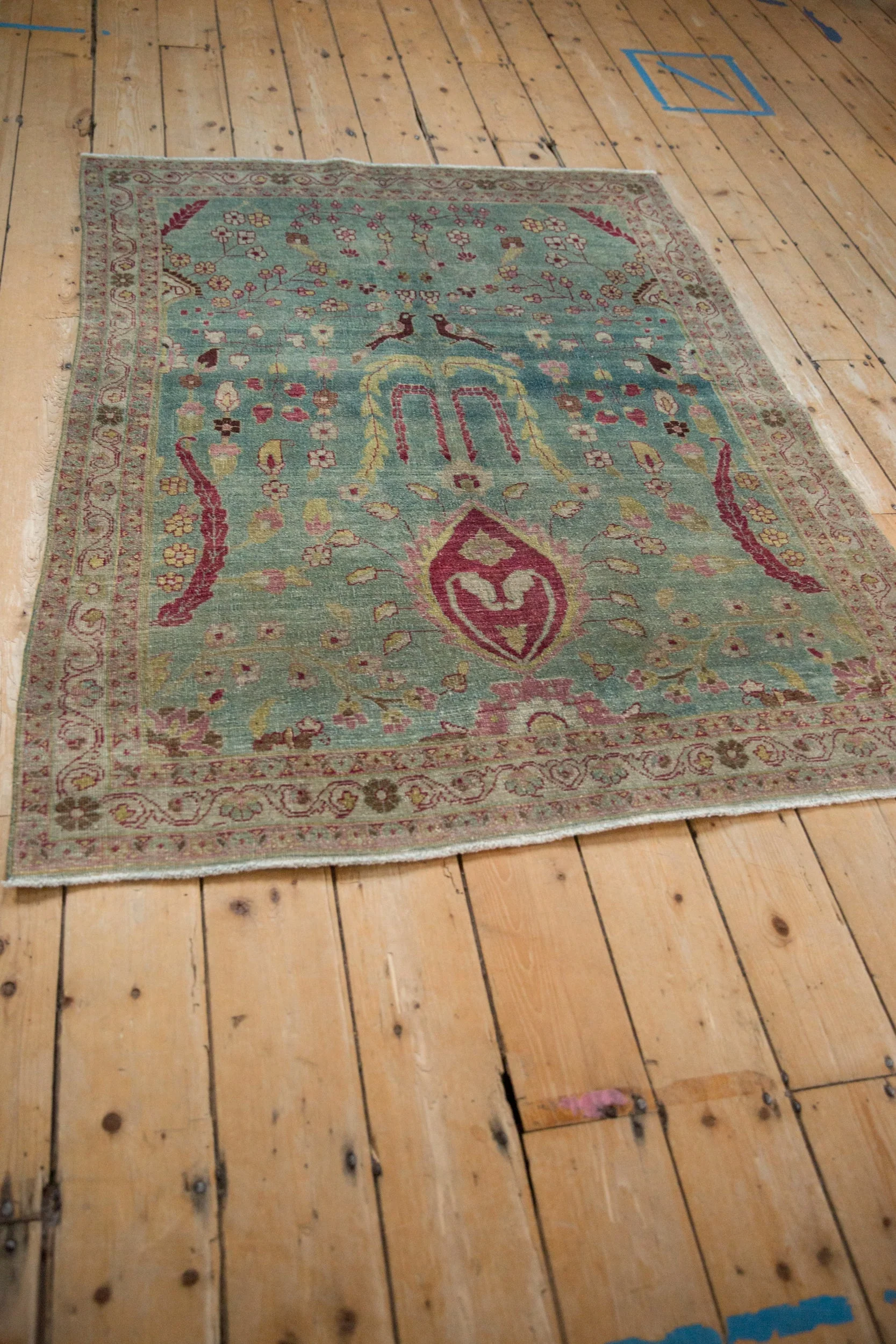 4x5.5 Vintage Distressed Meshed Rug - Image 6