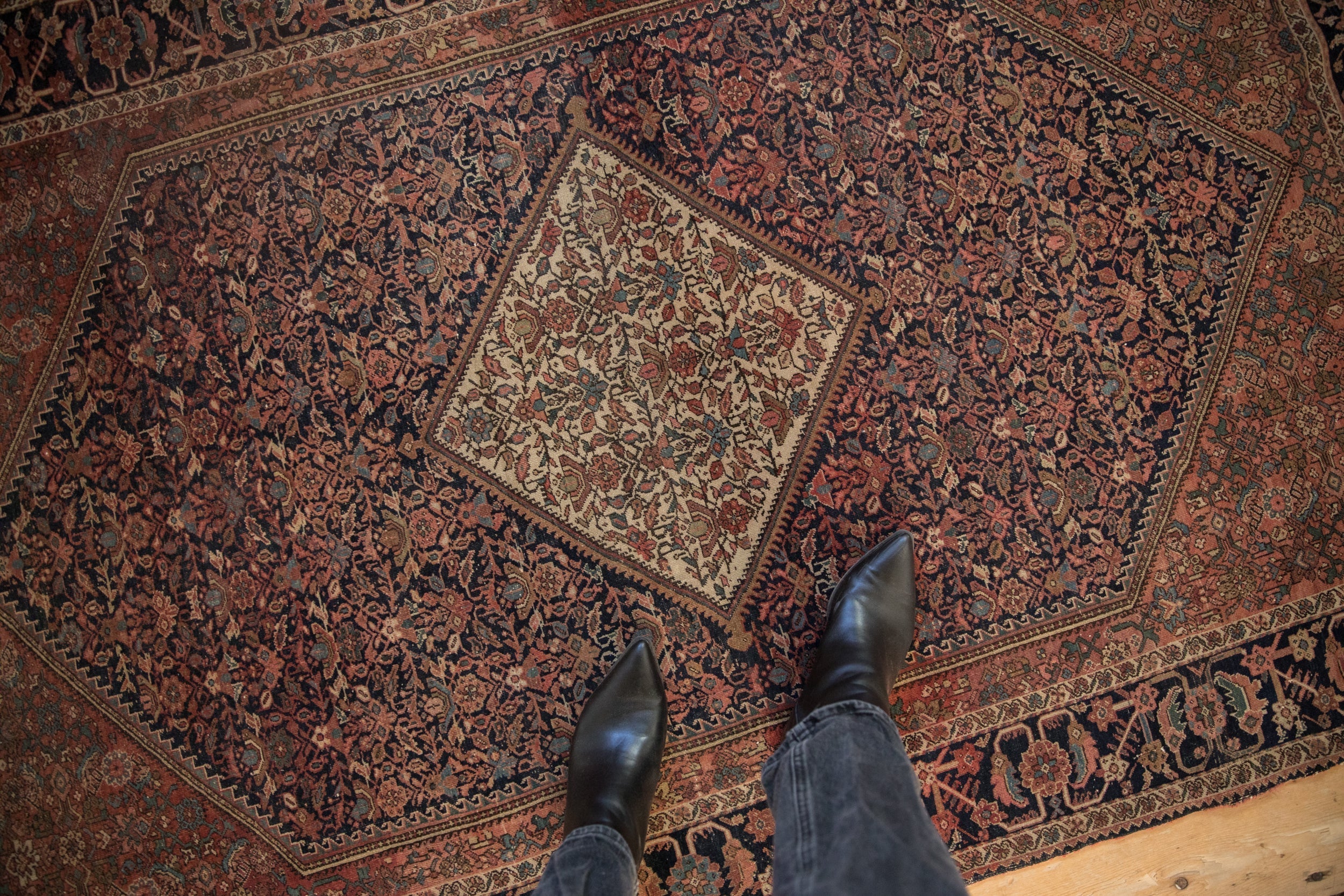 4x6.5 Antique Farahan Sarouk Rug - Image 2
