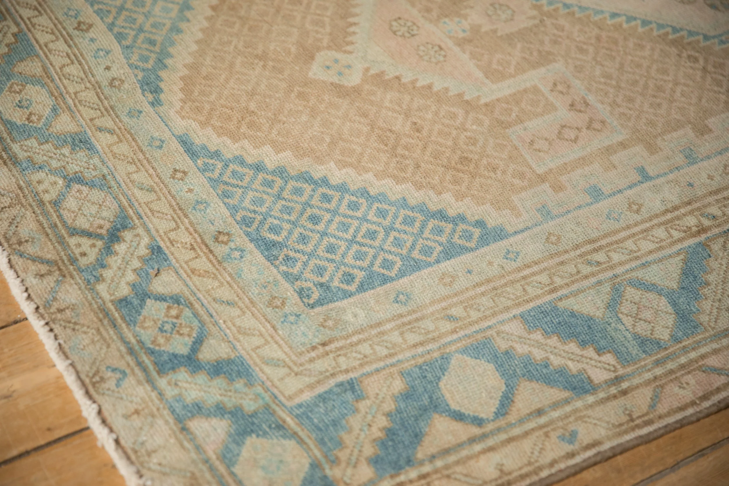 4x6.5 Vintage Distressed Hamadan Rug - Image 7