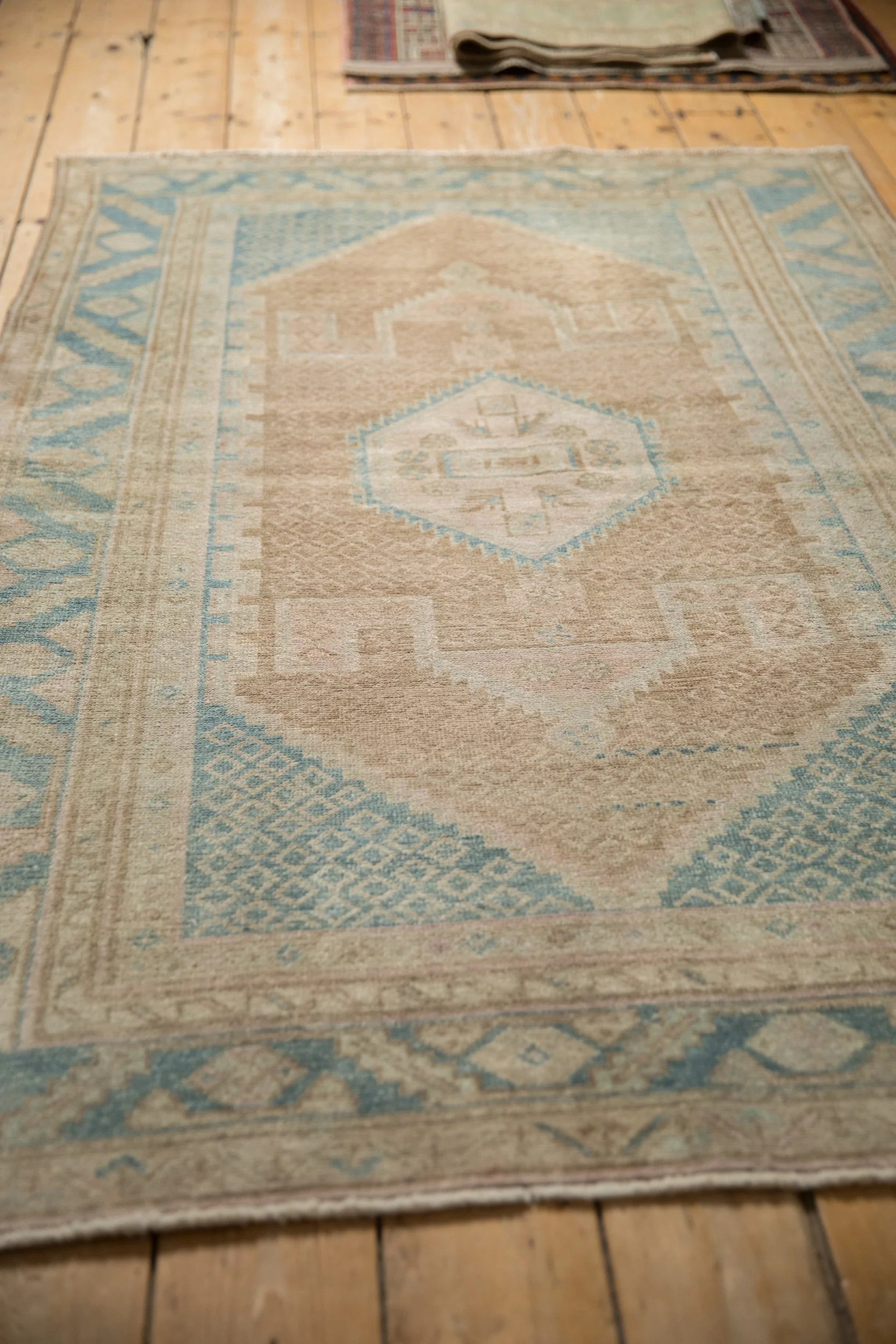 4x6.5 Vintage Distressed Hamadan Rug - Image 9
