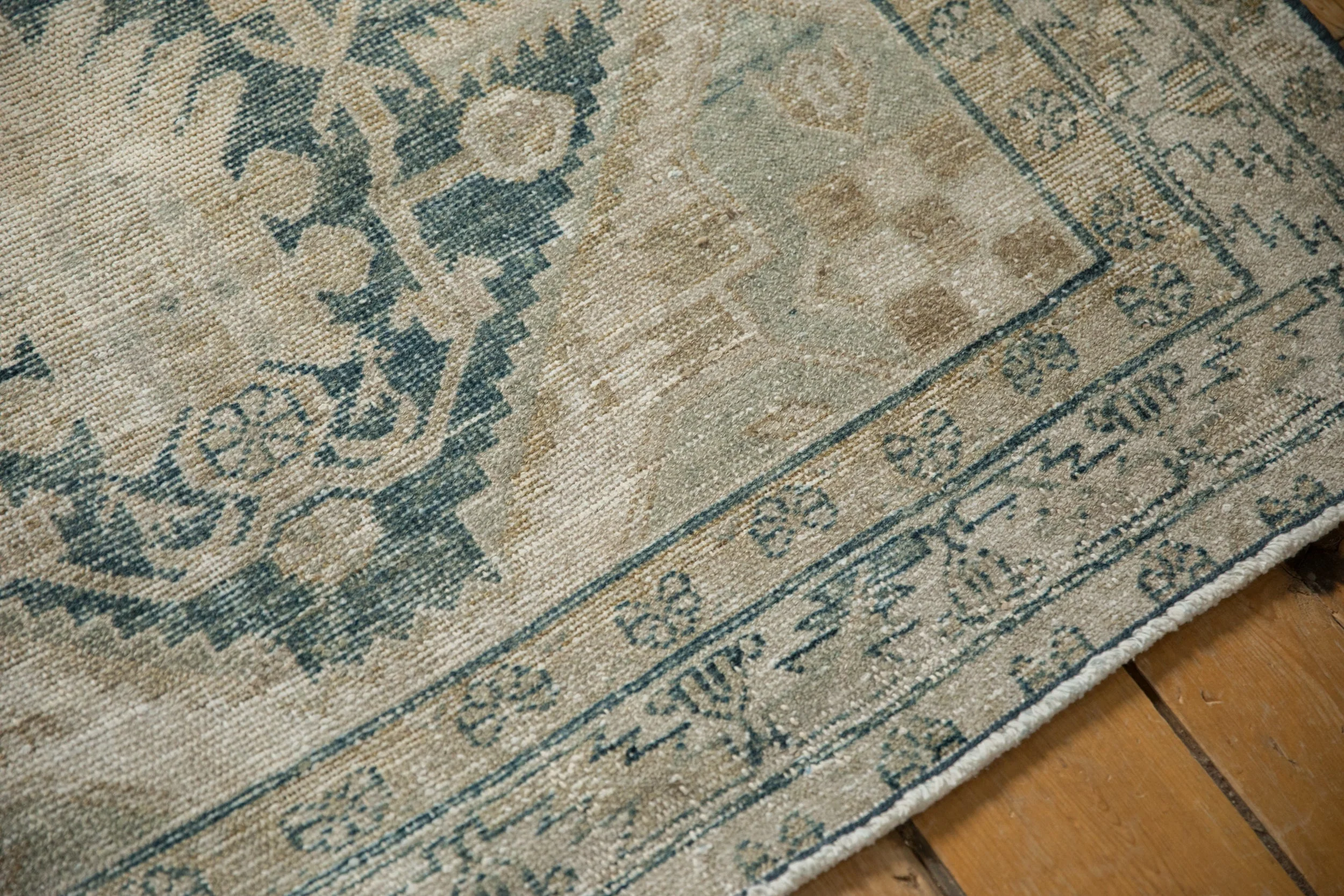 4x6.5 Vintage Distressed Hamadan Rug - Image 10