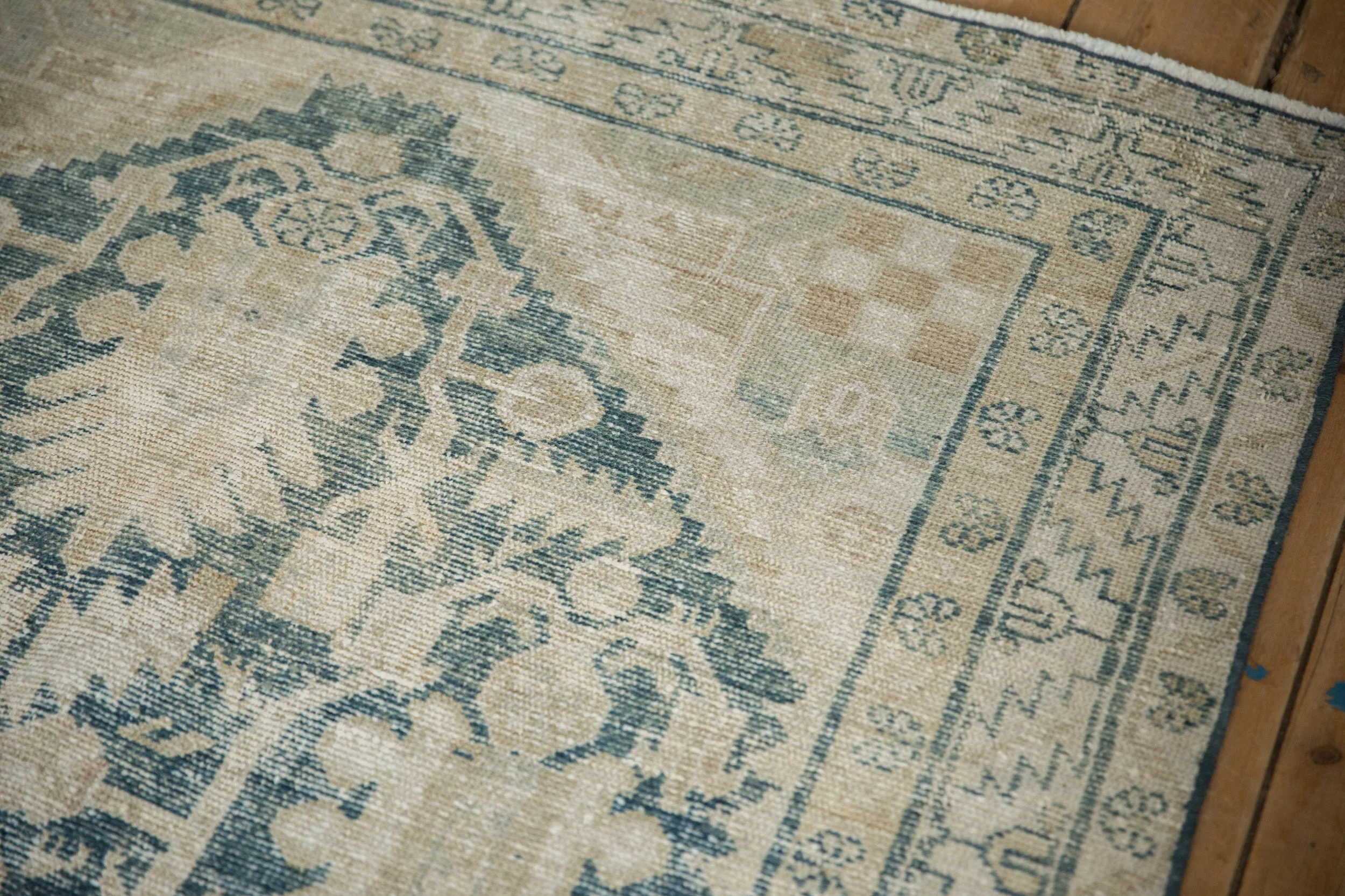 4x6.5 Vintage Distressed Hamadan Rug - Image 7