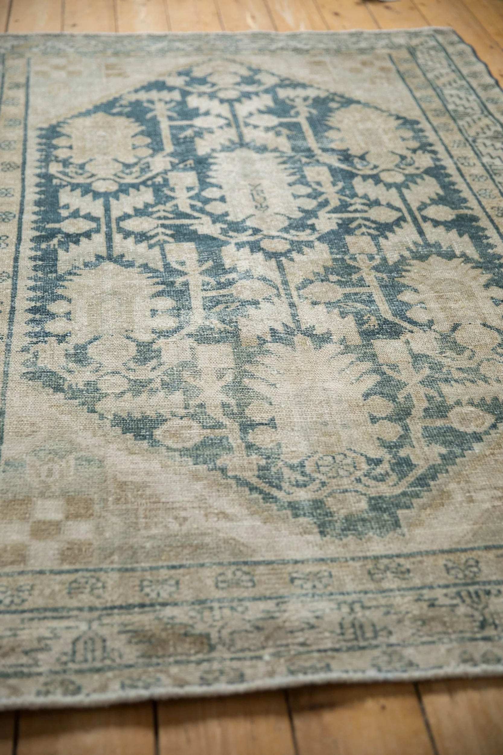 4x6.5 Vintage Distressed Hamadan Rug - Image 8
