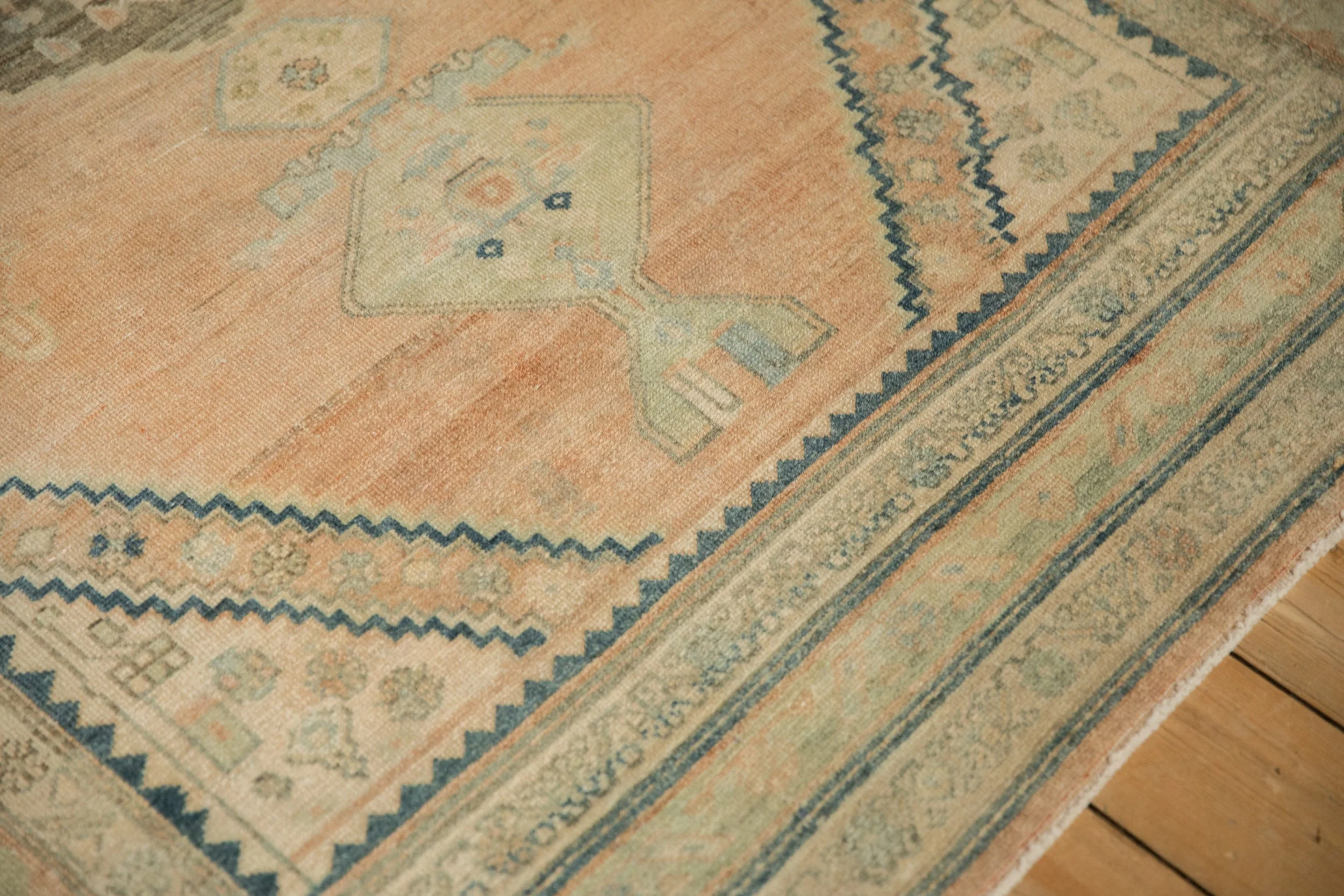 4x6.5 Vintage Distressed Hamadan Rug - Image 5