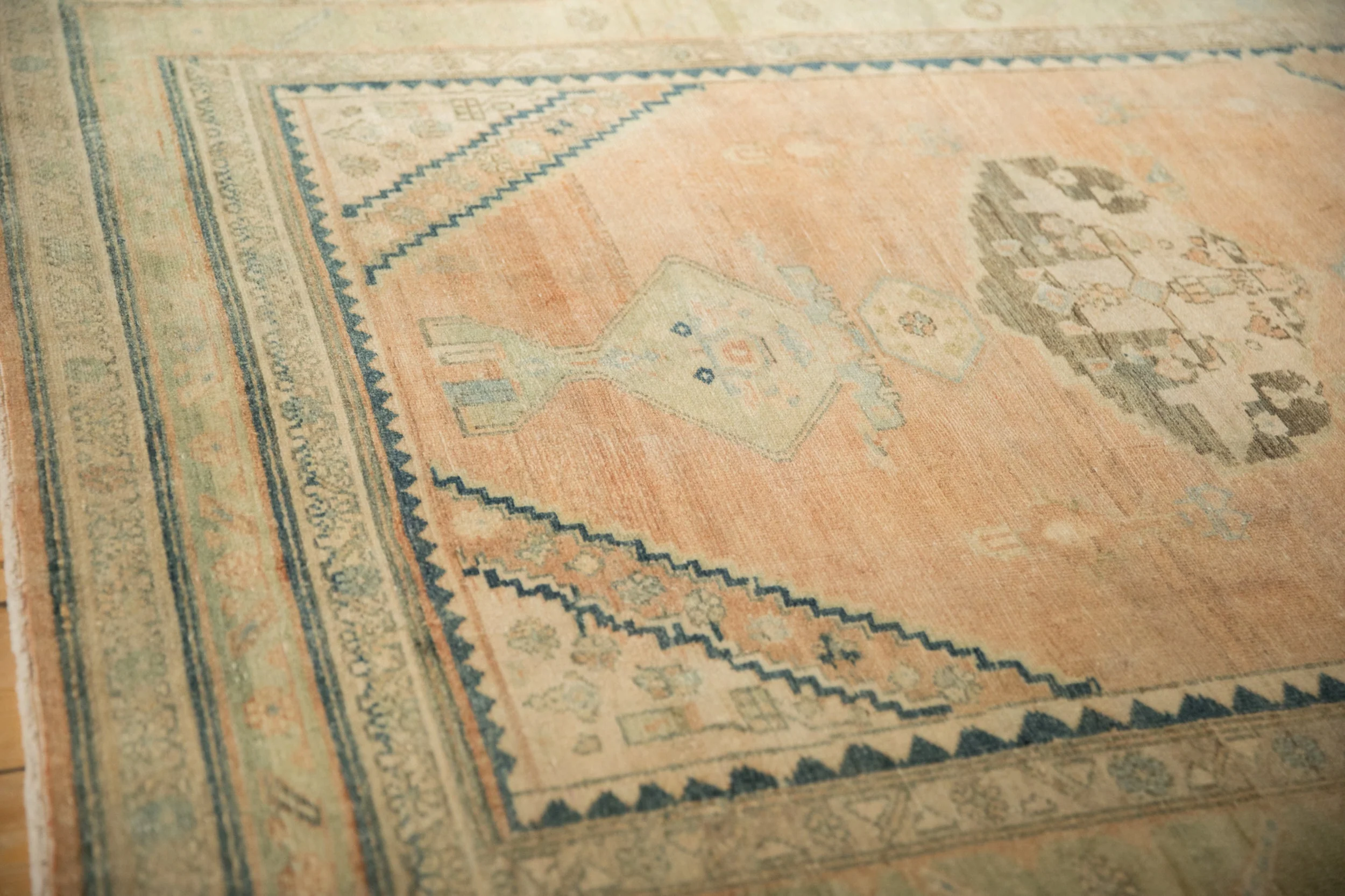 4x6.5 Vintage Distressed Hamadan Rug - Image 6
