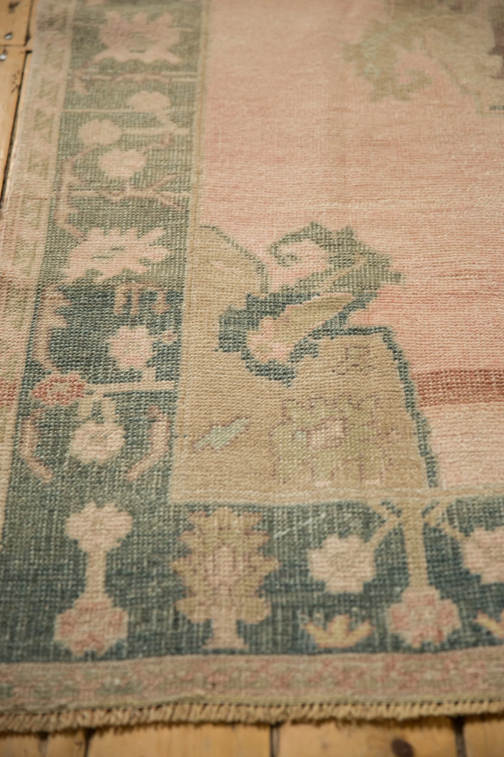 4x6.5 Vintage Distressed Oushak Rug - Image 9