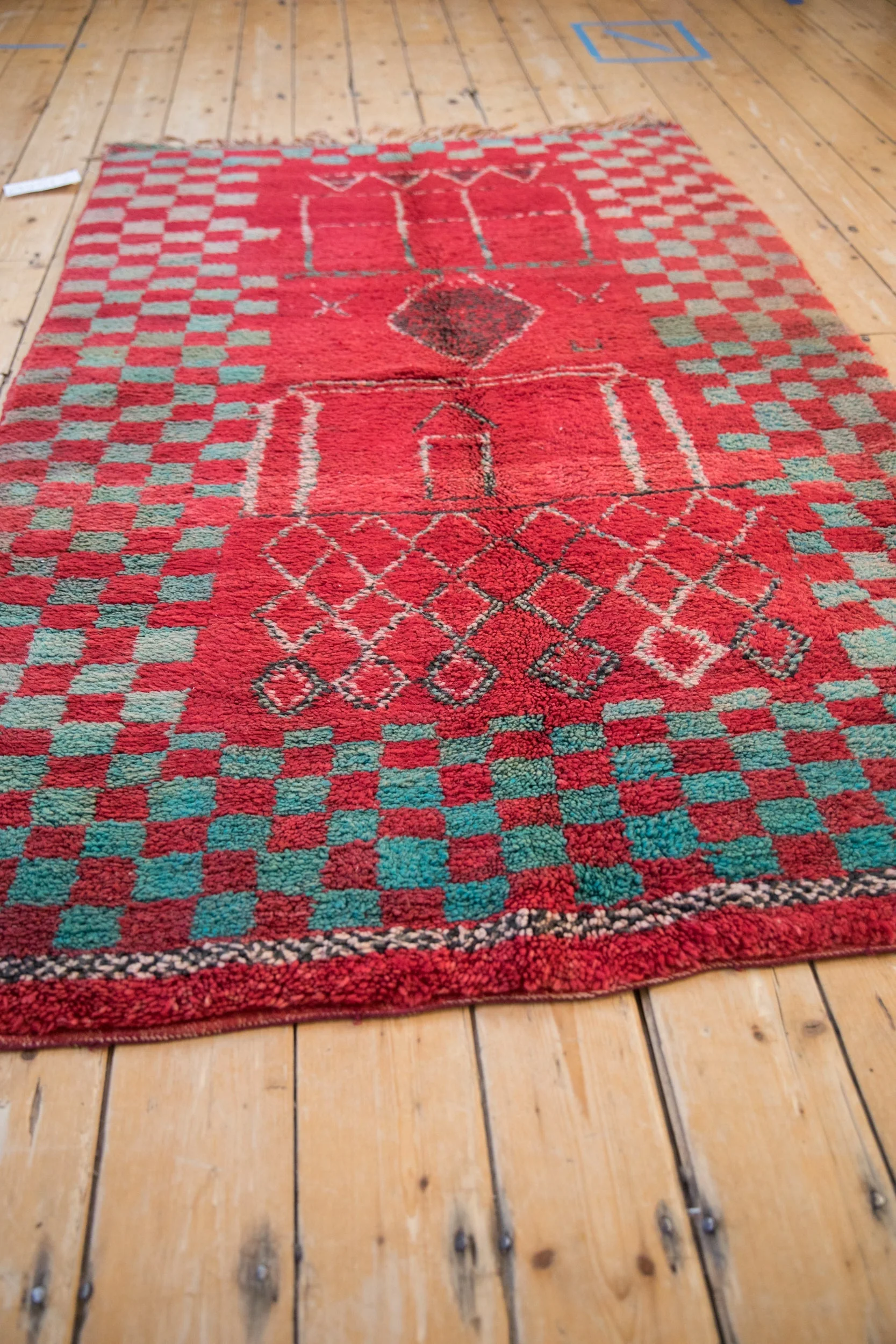4x6.5 Vintage Moroccan Rug - Image 4