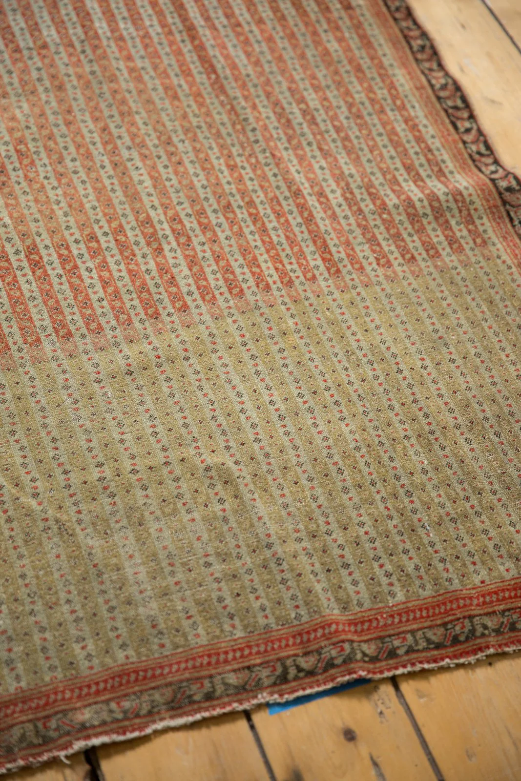 4x6 Antique Fine Senneh Rug - Image 4