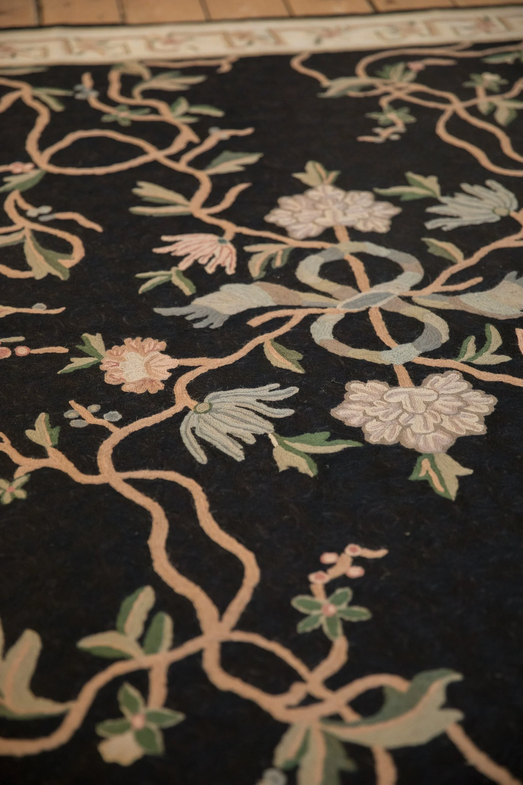 4x6 Vintage Chainstitch Rug - Image 4