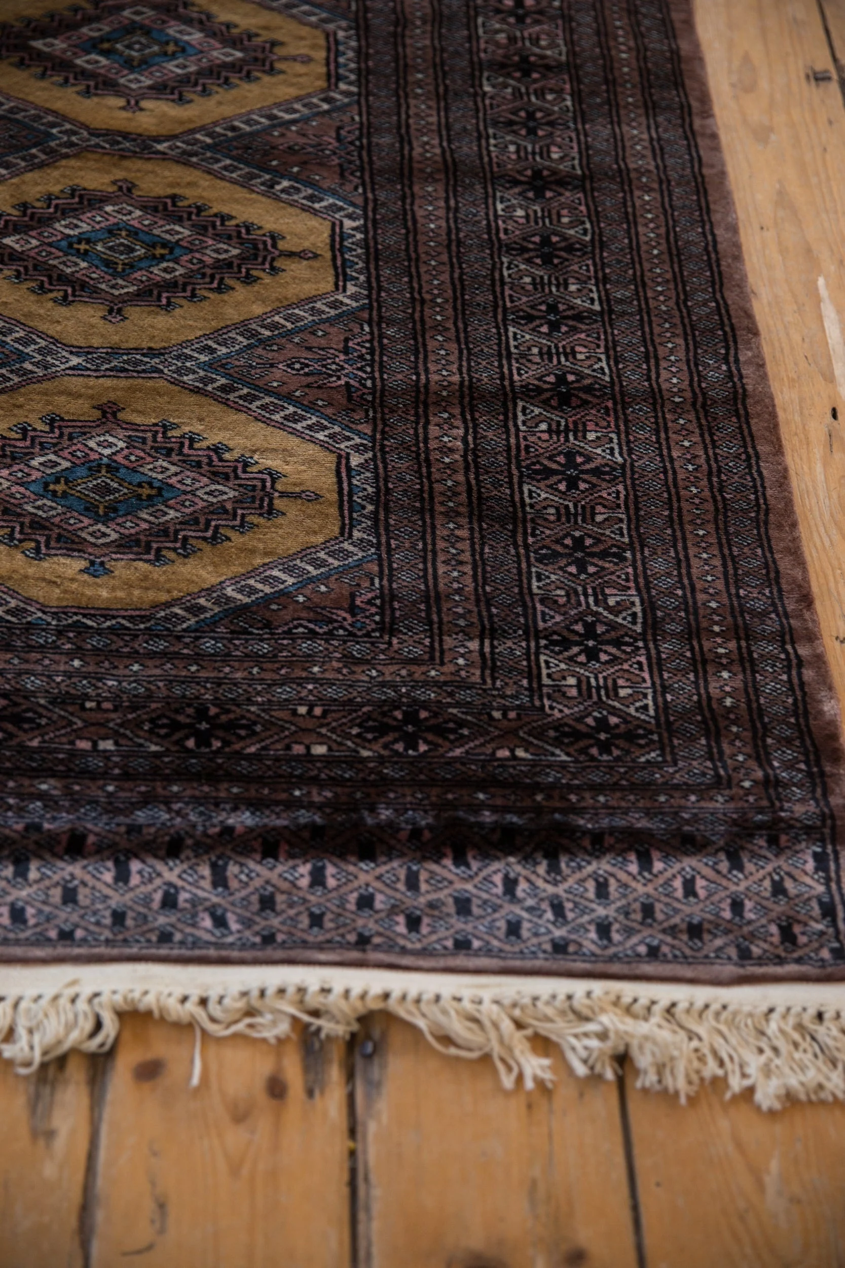4x6 Vintage Fine Pakistani Turkmen Design Rug - Image 7