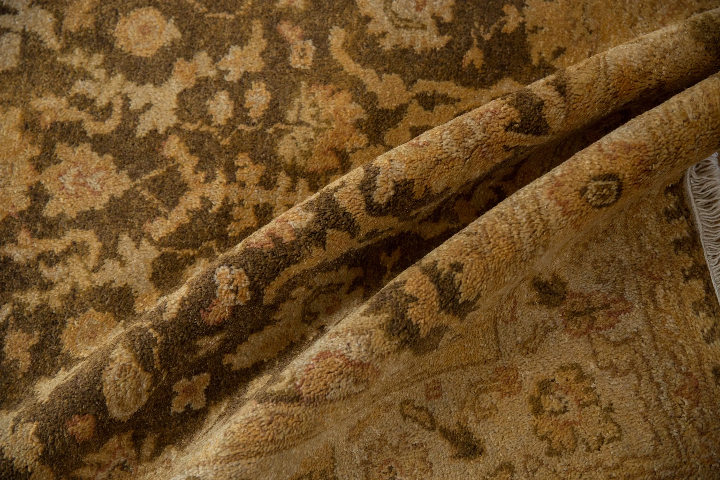 4x6 Vintage Gold Wash Indian Oushak Design Rug - Image 7