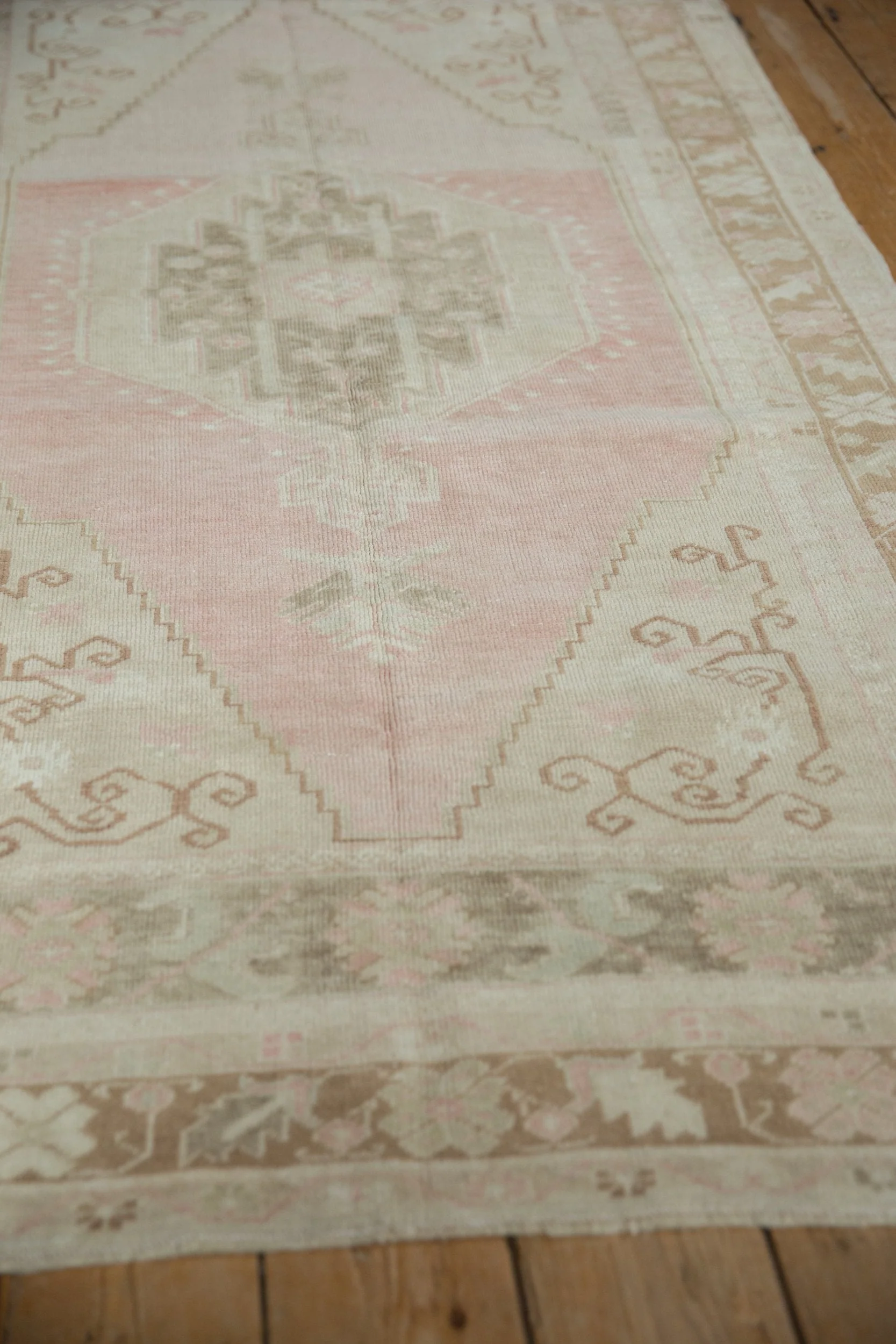 4x7.5 Vintage Distressed Oushak Rug - Image 8