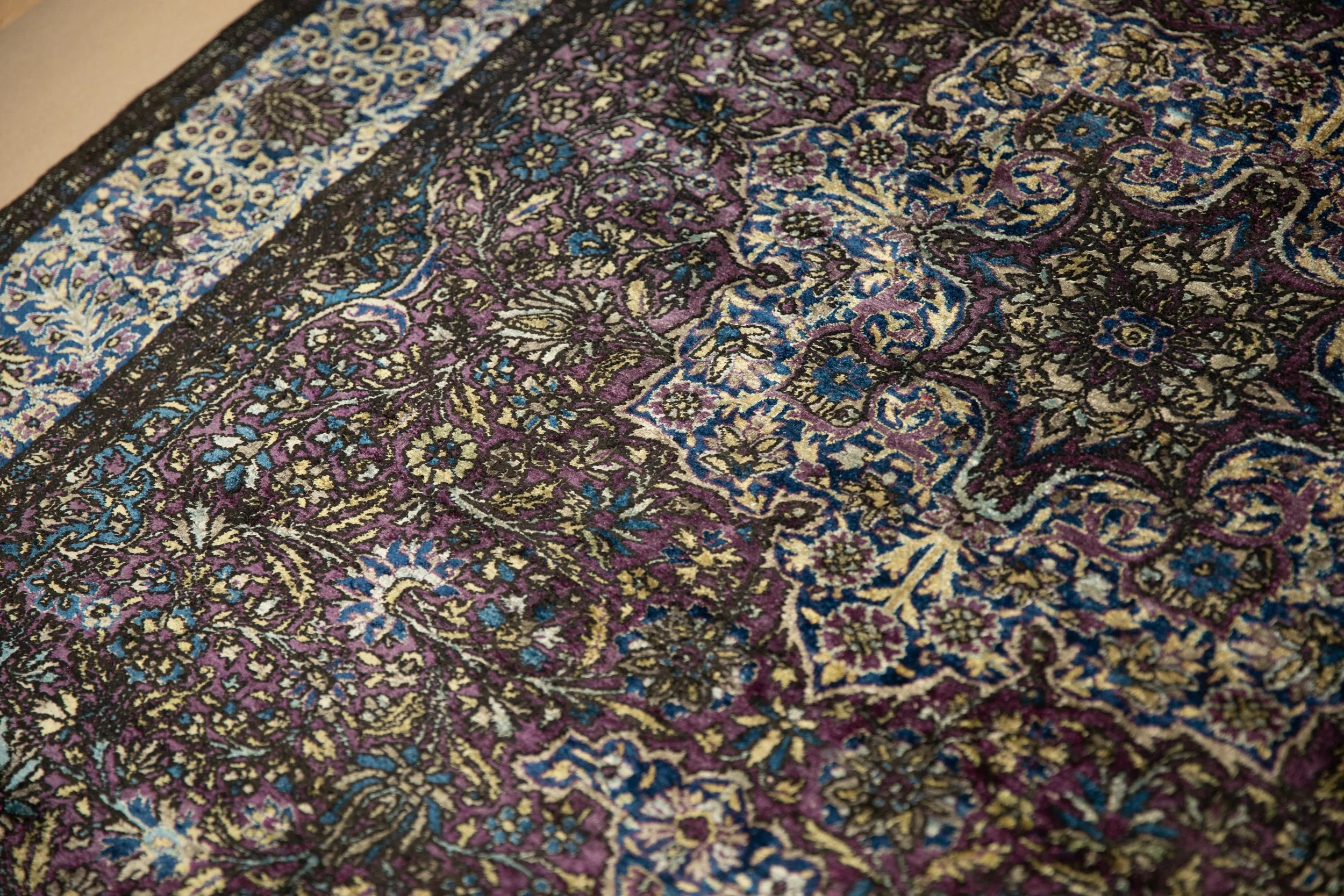 4x7 Antique Silk Kashan Rug - Image 9
