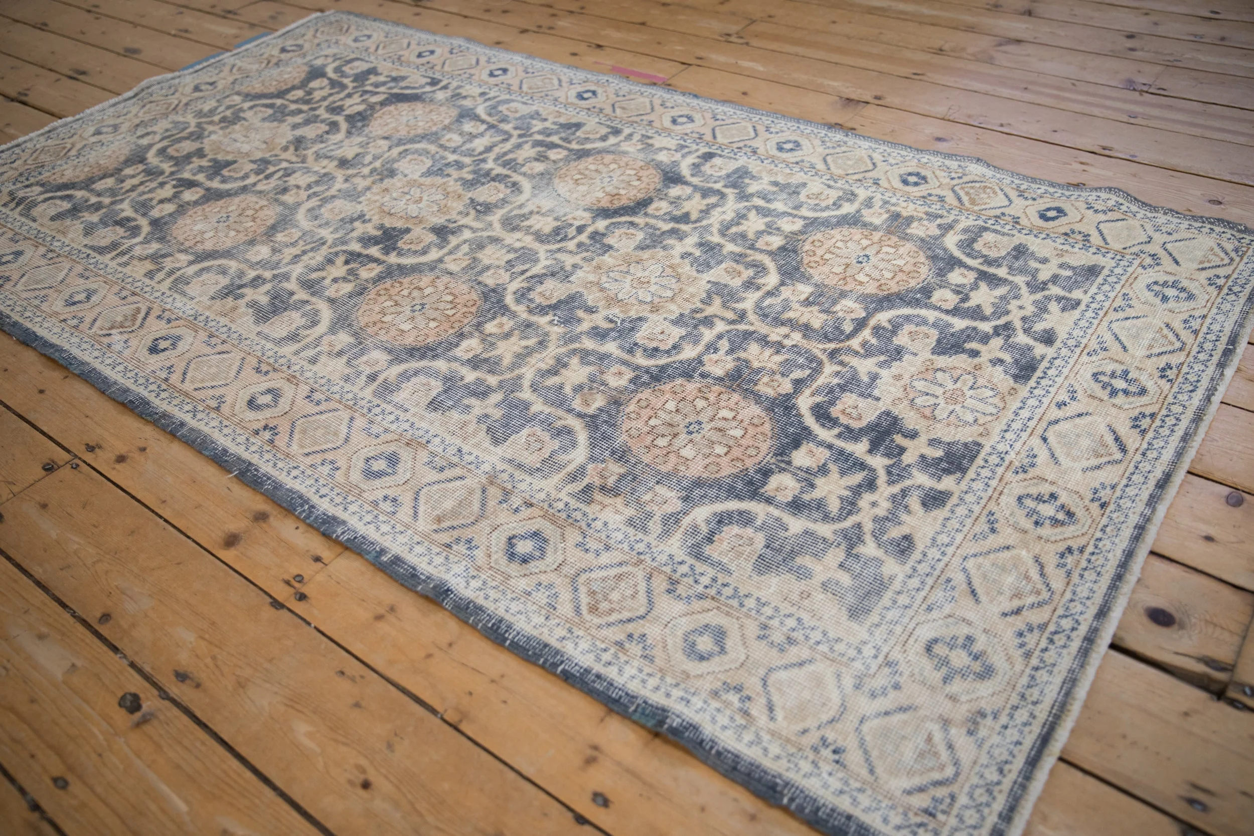 4x7 Vintage Distressed Sparta Rug - Image 4