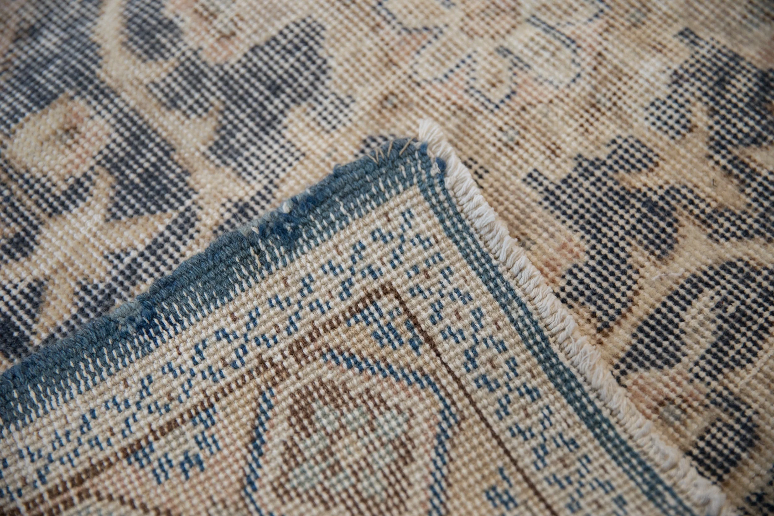 4x7 Vintage Distressed Sparta Rug - Image 9