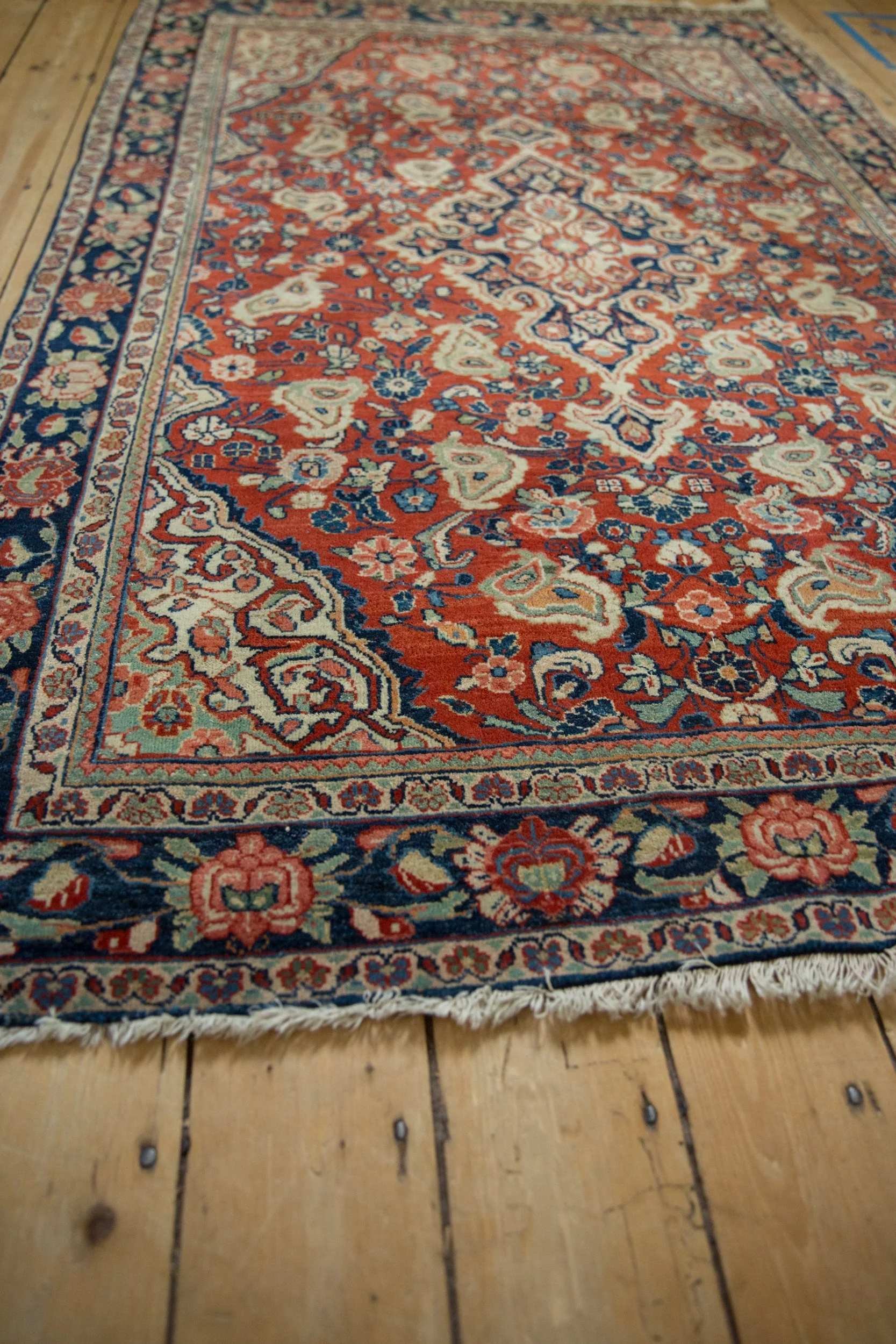 4x7 Vintage Sarouk Rug - Image 4